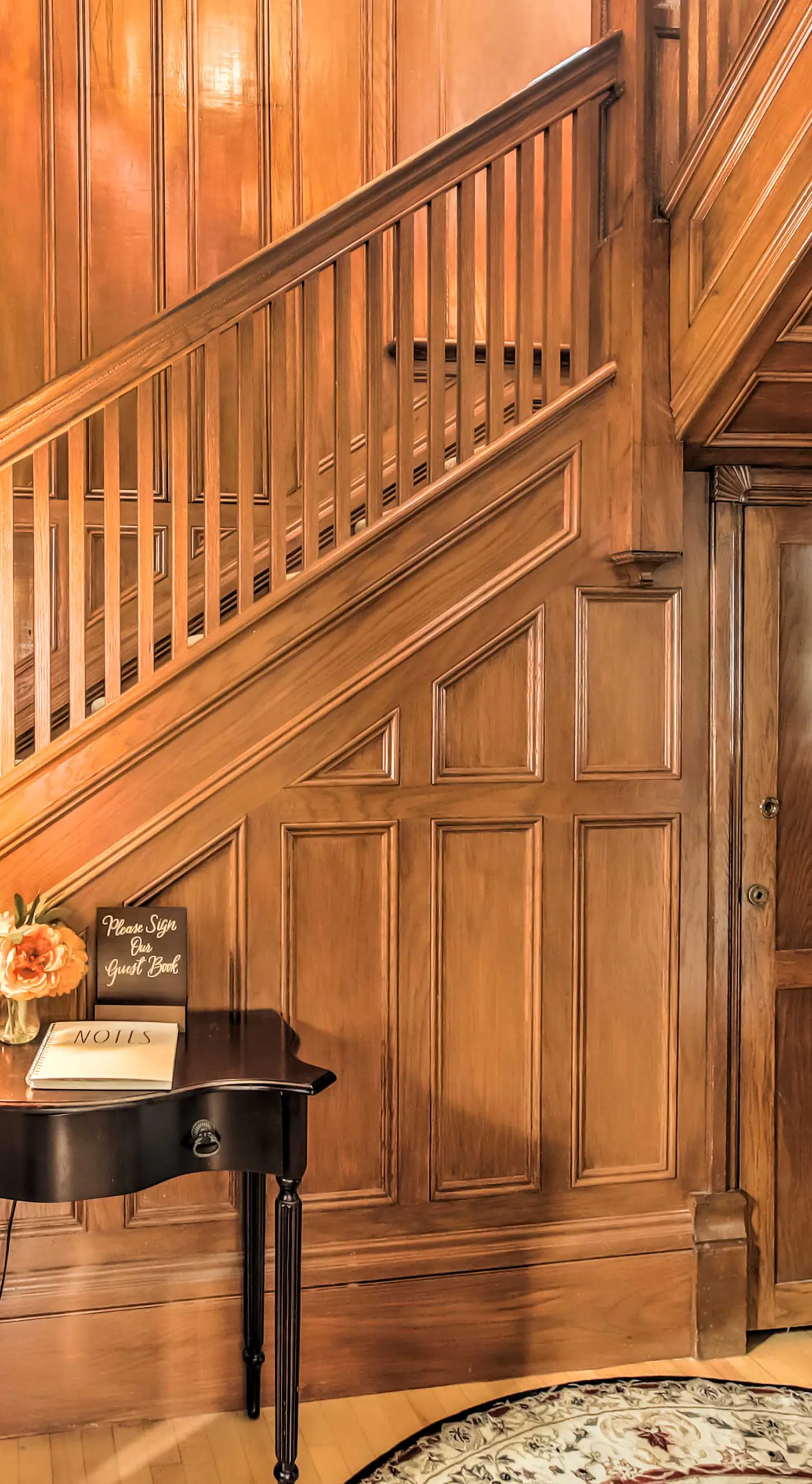 Dog-Friendly Home w/ Balcony & Yard in Surgeon Bay