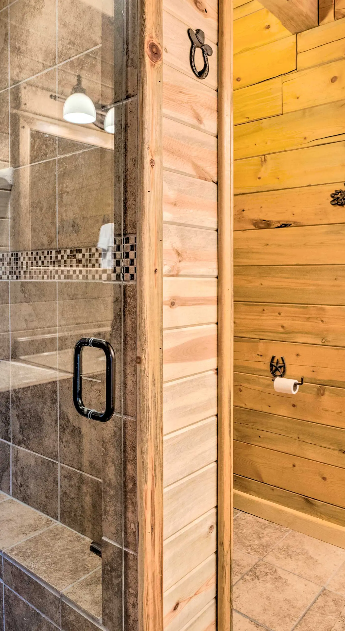 Pet-Friendly Cloudcroft Cabin: Walk to Shop, Food