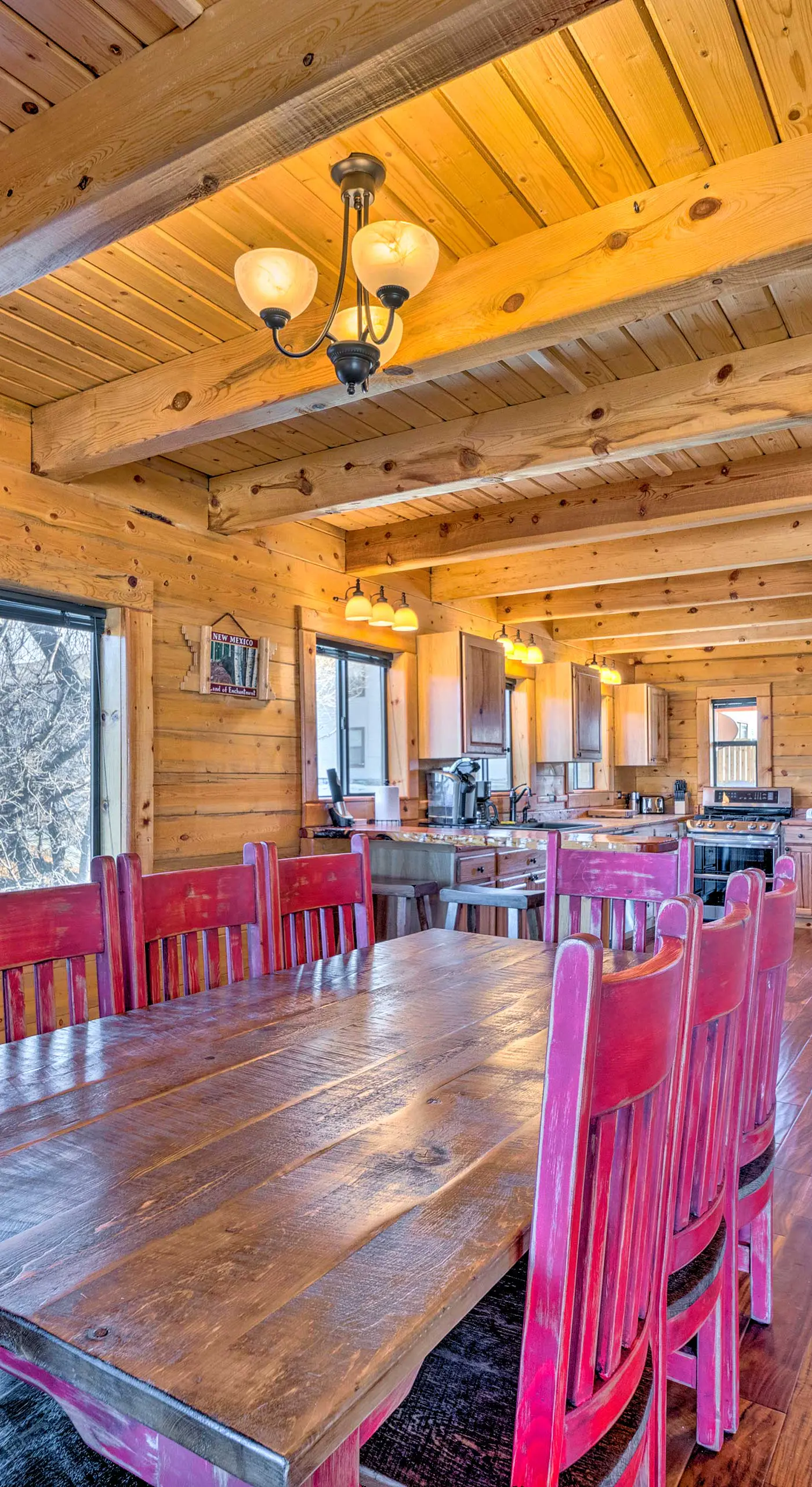 Pet-Friendly Cloudcroft Cabin: Walk to Shop, Food
