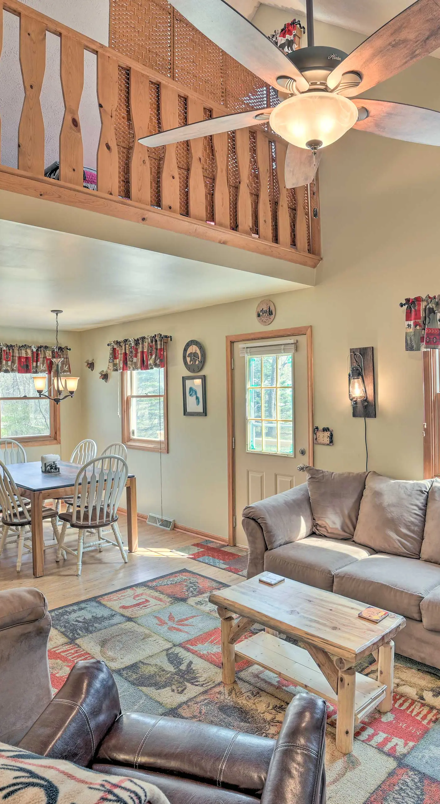 Family Cottage 3 Mi to Higgins Lake State Pk!