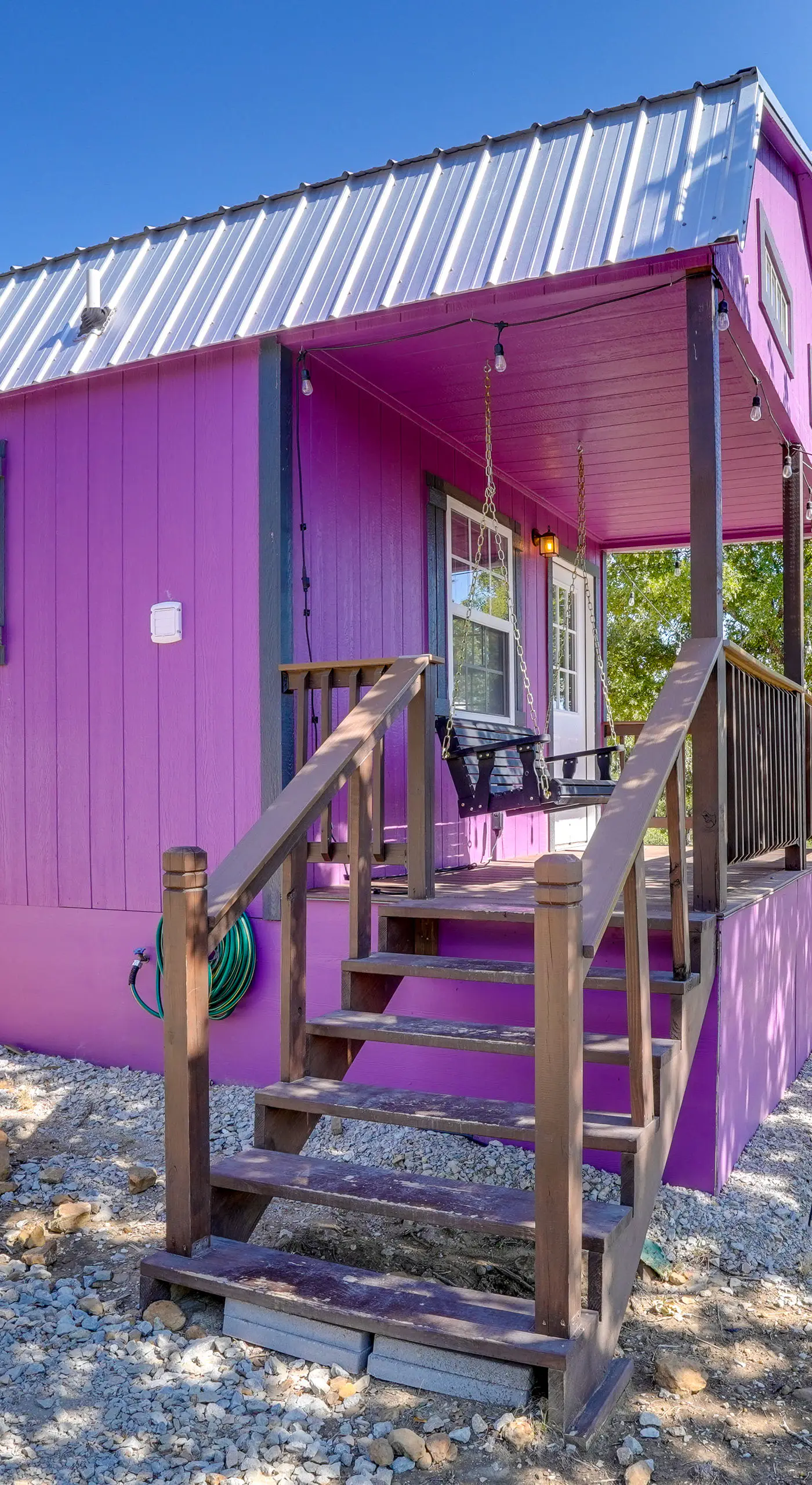 Whimsical Cabin w/ Grill < 4 Mi to Lake Brownwood!