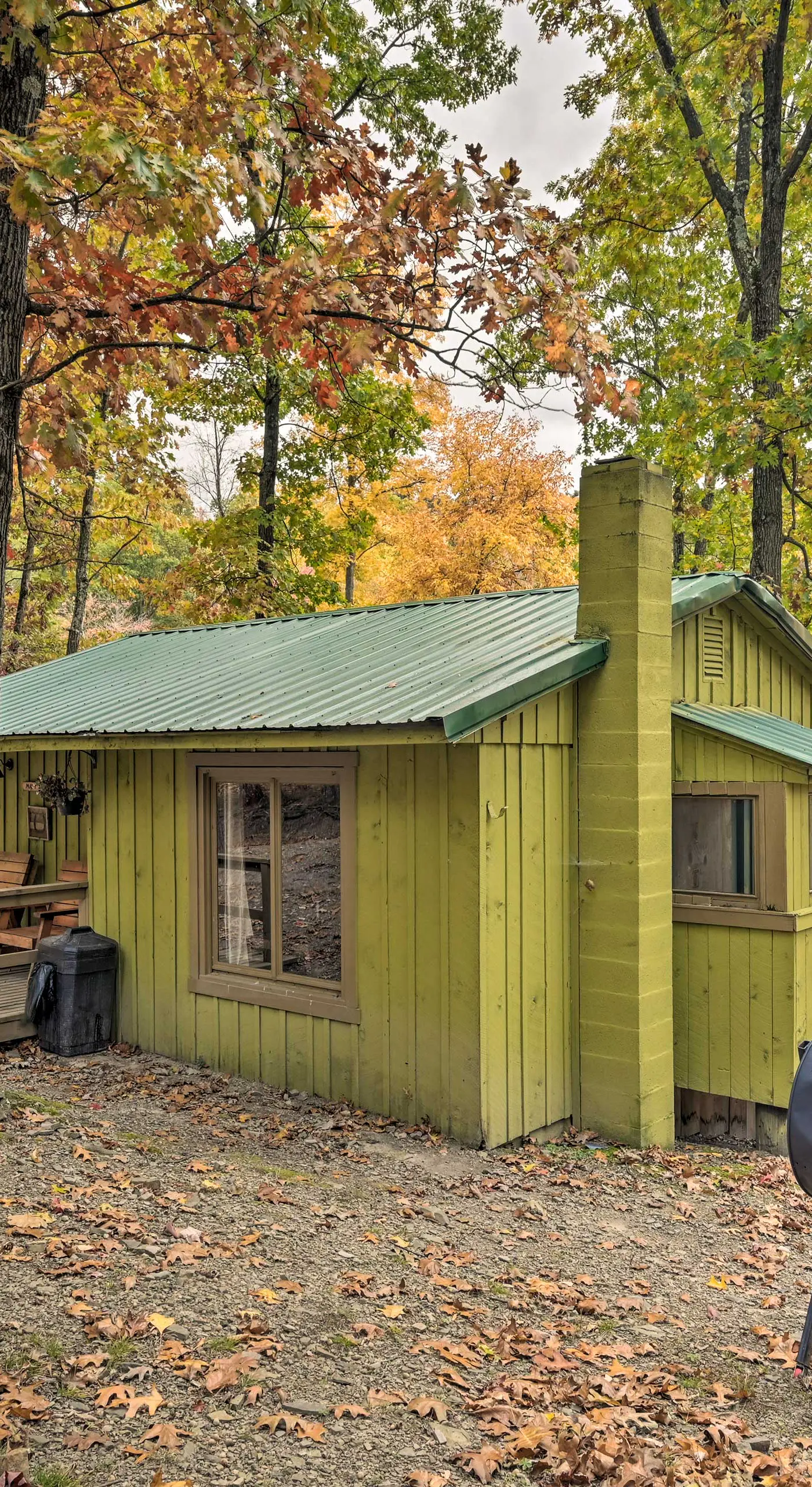 'Matt Dillon' Cabin ~ 1 Mile to Raystown Lake!