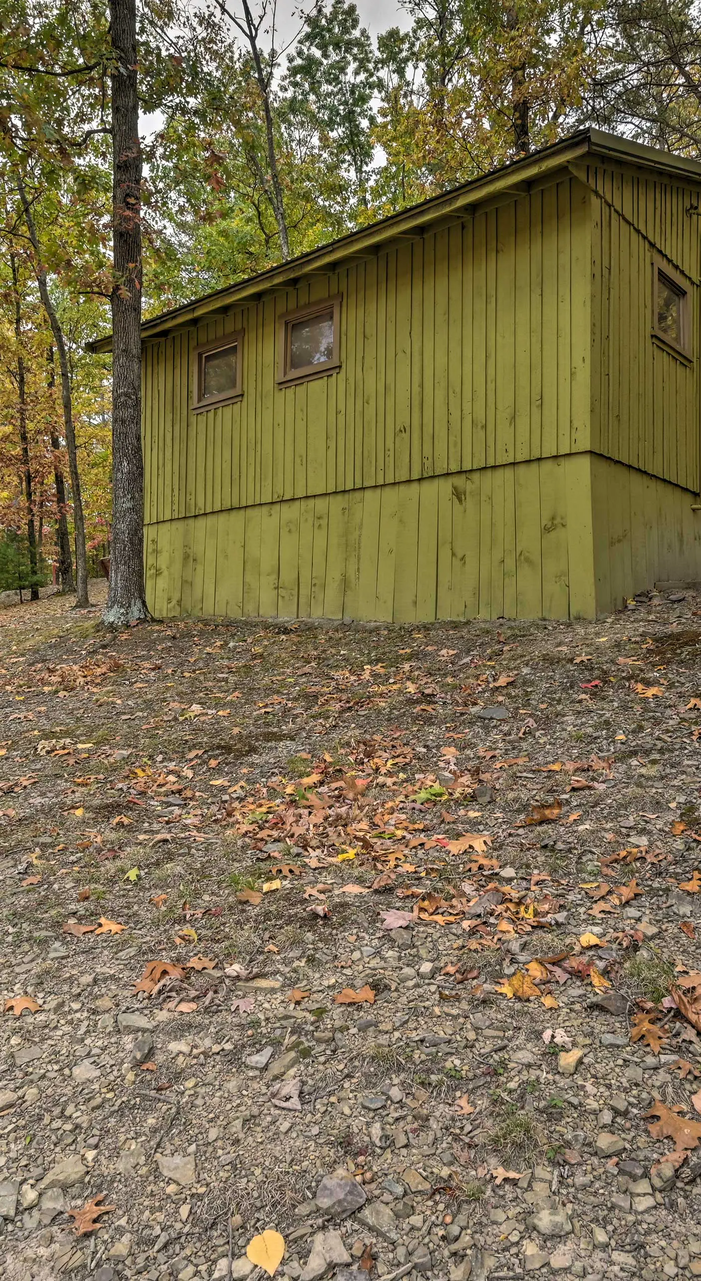 'Matt Dillon' Cabin ~ 1 Mile to Raystown Lake!