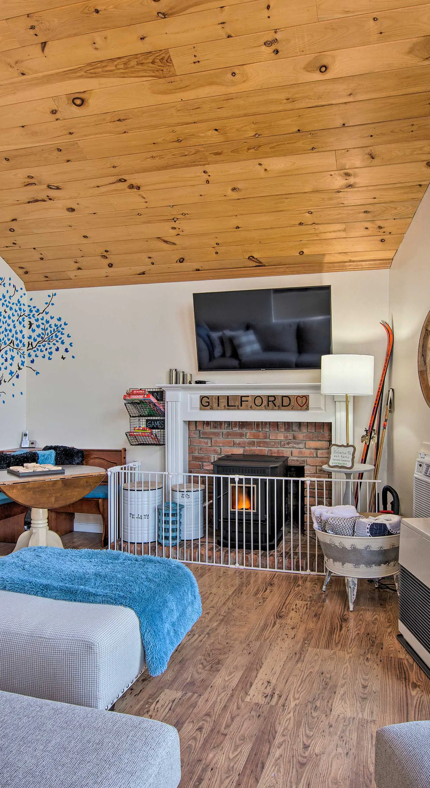 Pet-Friendly Gilford Home by Gunstock Ski Mountain