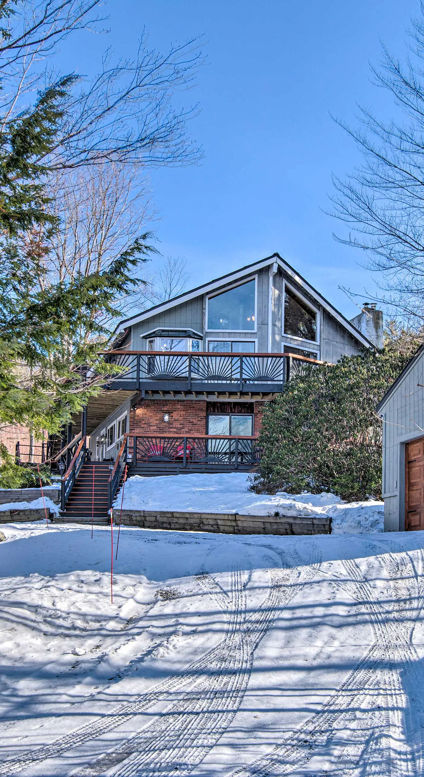 Pet-Friendly Gilford Home by Gunstock Ski Mountain