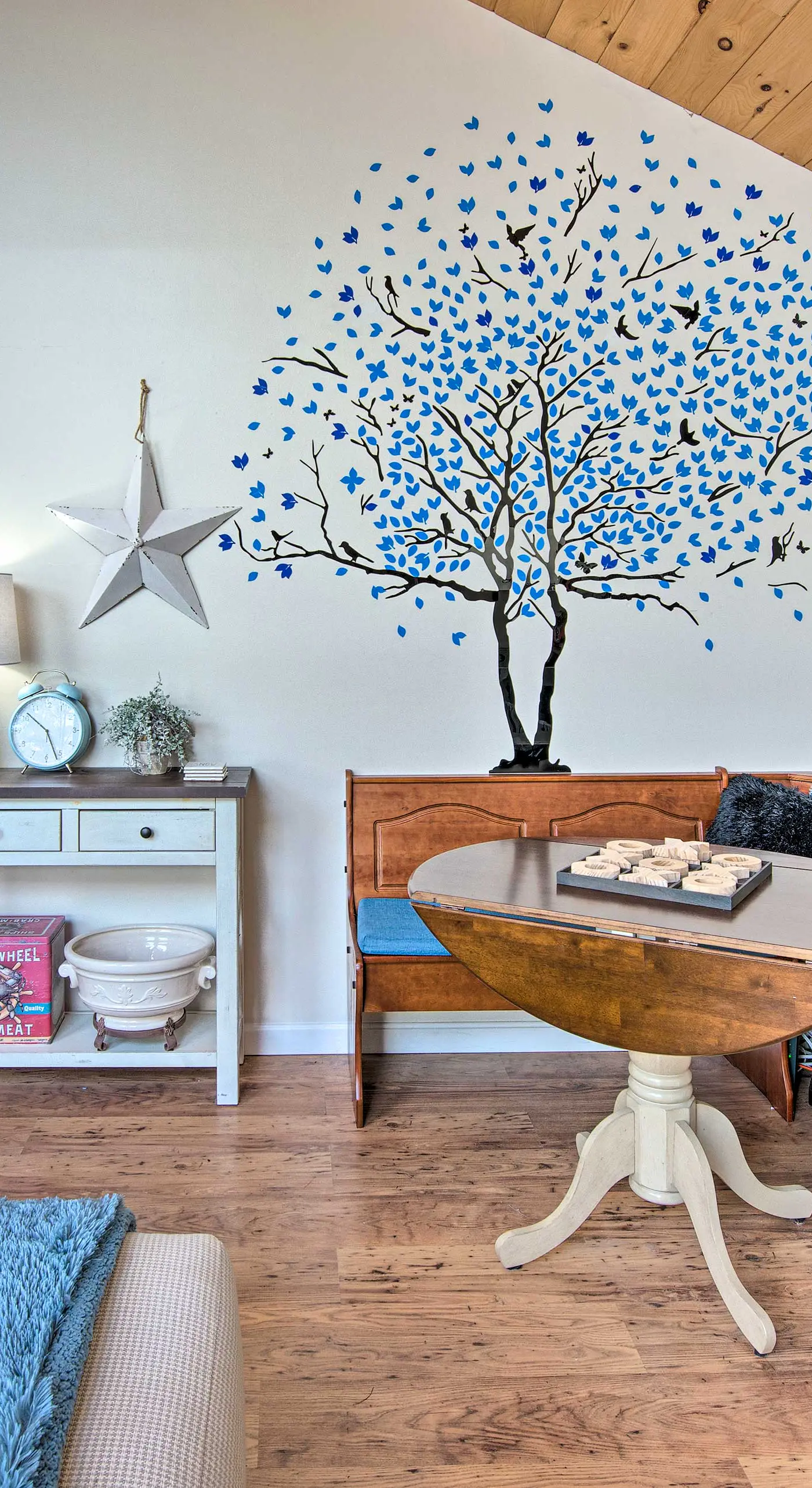 Pet-Friendly Gilford Home by Gunstock Ski Mountain