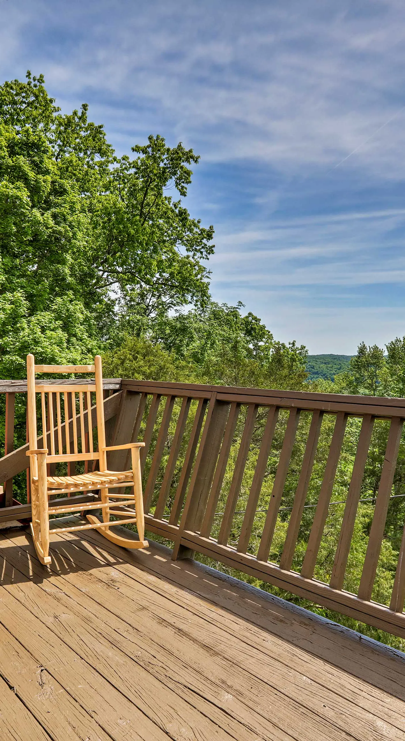 Burkesville Apt w/ Deck, Views & Pool Access!