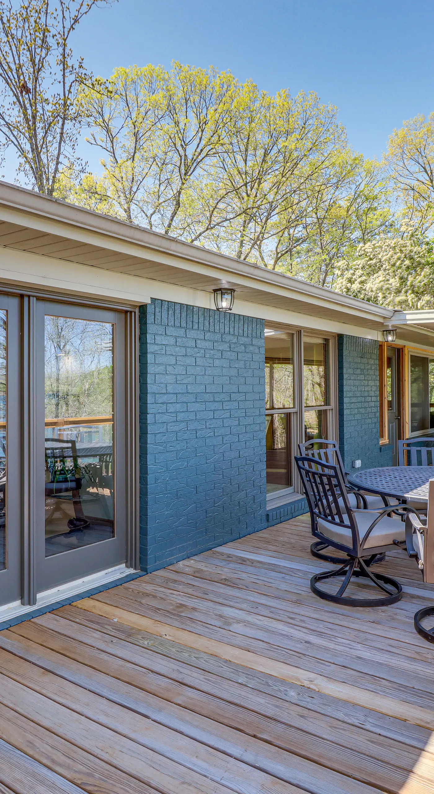 Tranquil Lakefront Greers Ferry Escape w/ Fire Pit