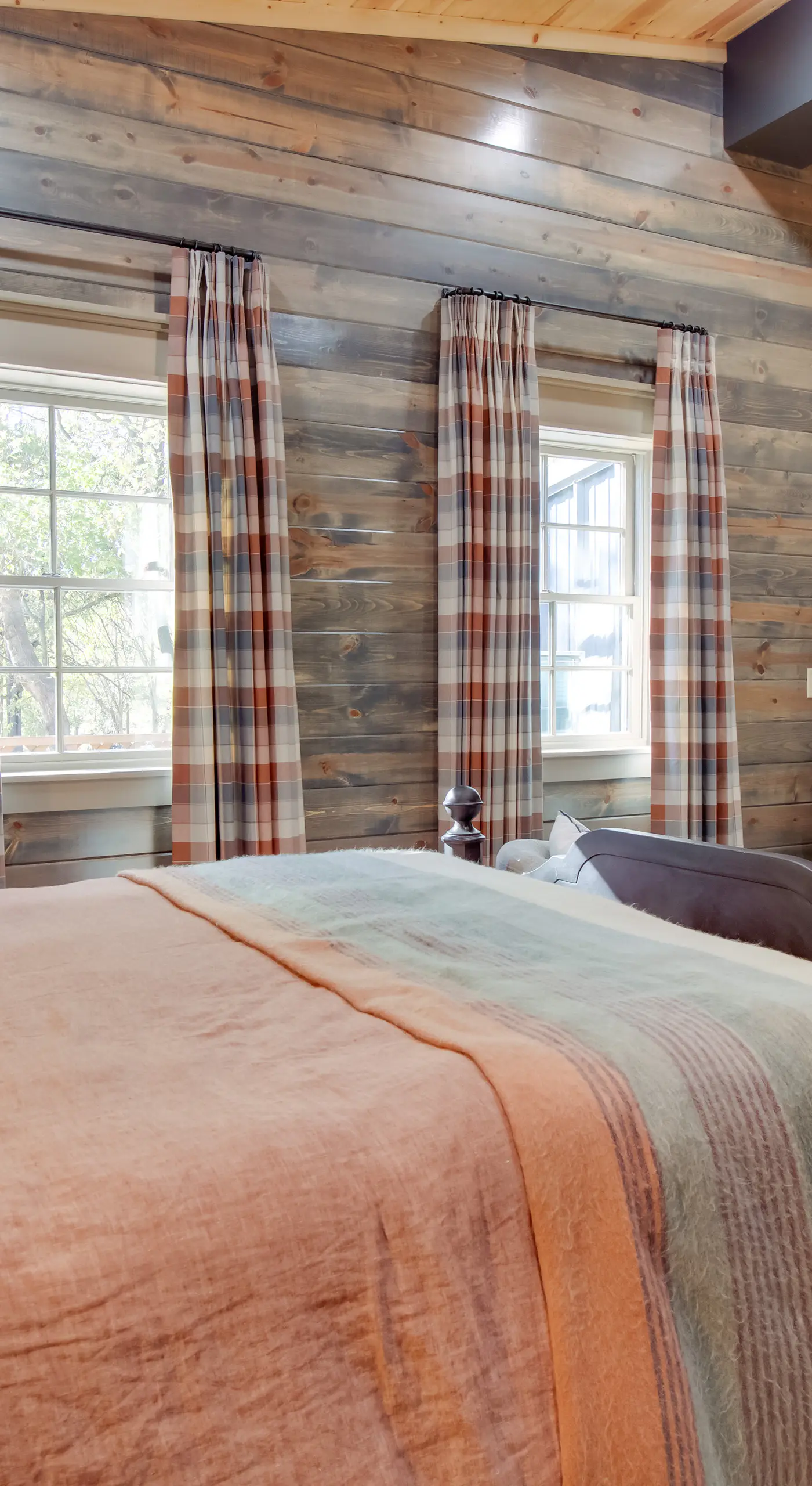 Fly Fishers’ Paradise: Getaway Near White River!