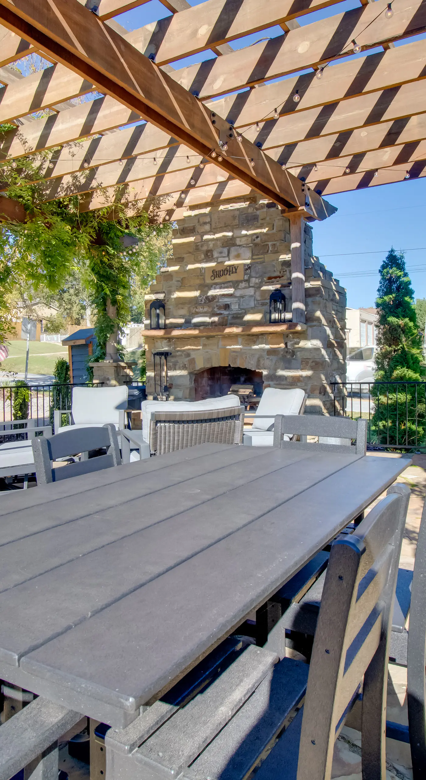 Fly Fishers’ Paradise: Getaway Near White River!