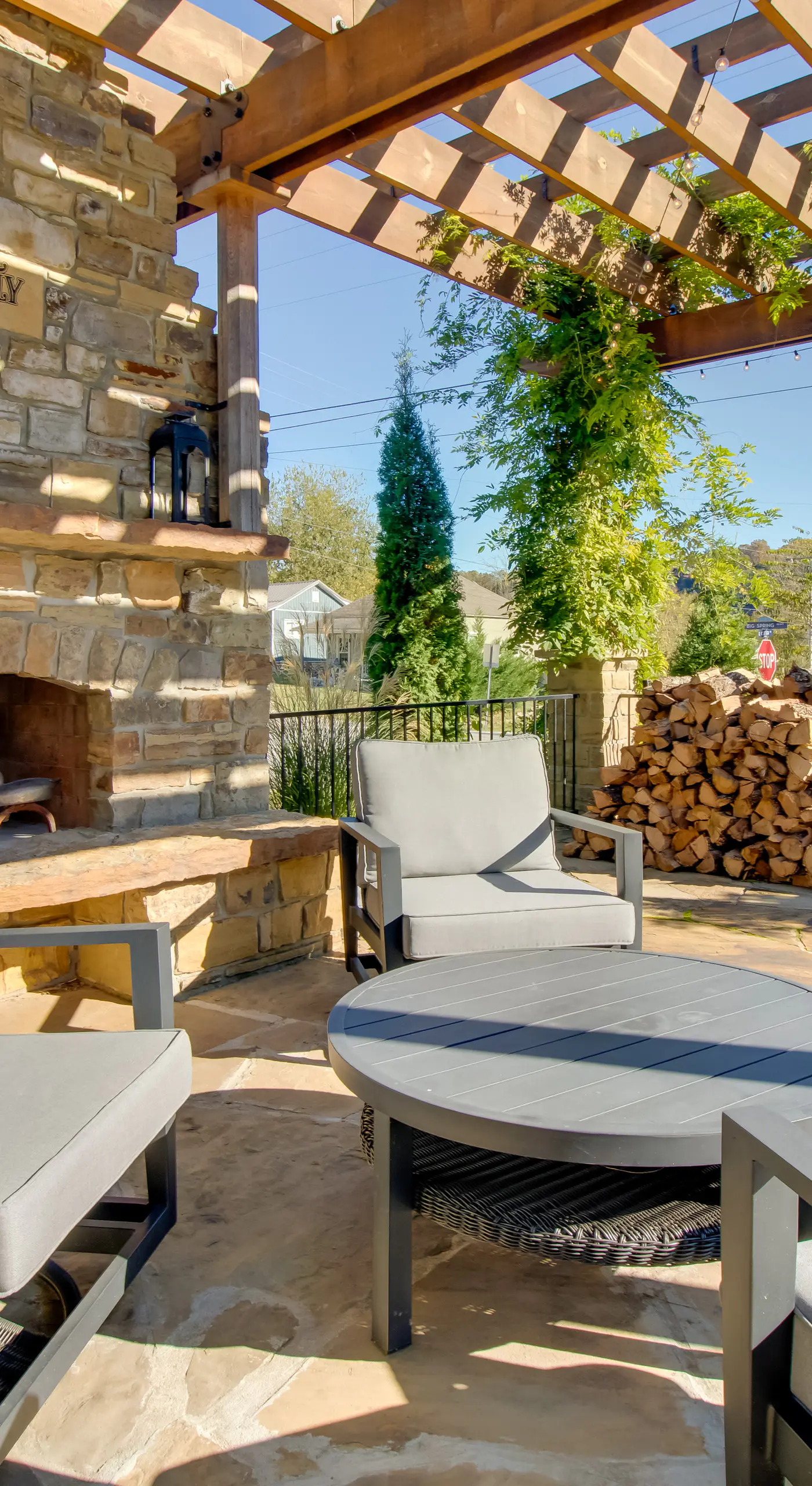 Fly Fishers’ Paradise: Getaway Near White River!