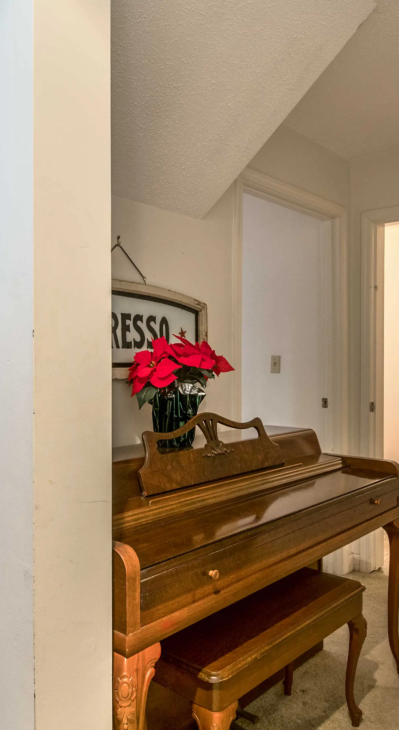 Updated Condo Next to Burke Mountain Bike Trails!