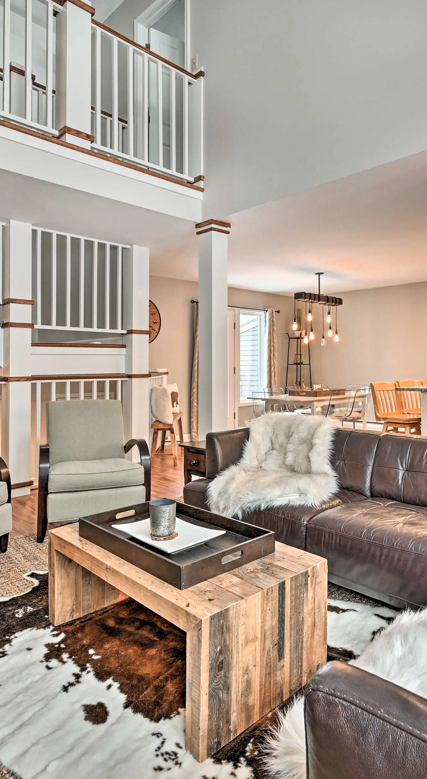 Updated Condo Next to Burke Mountain Bike Trails!