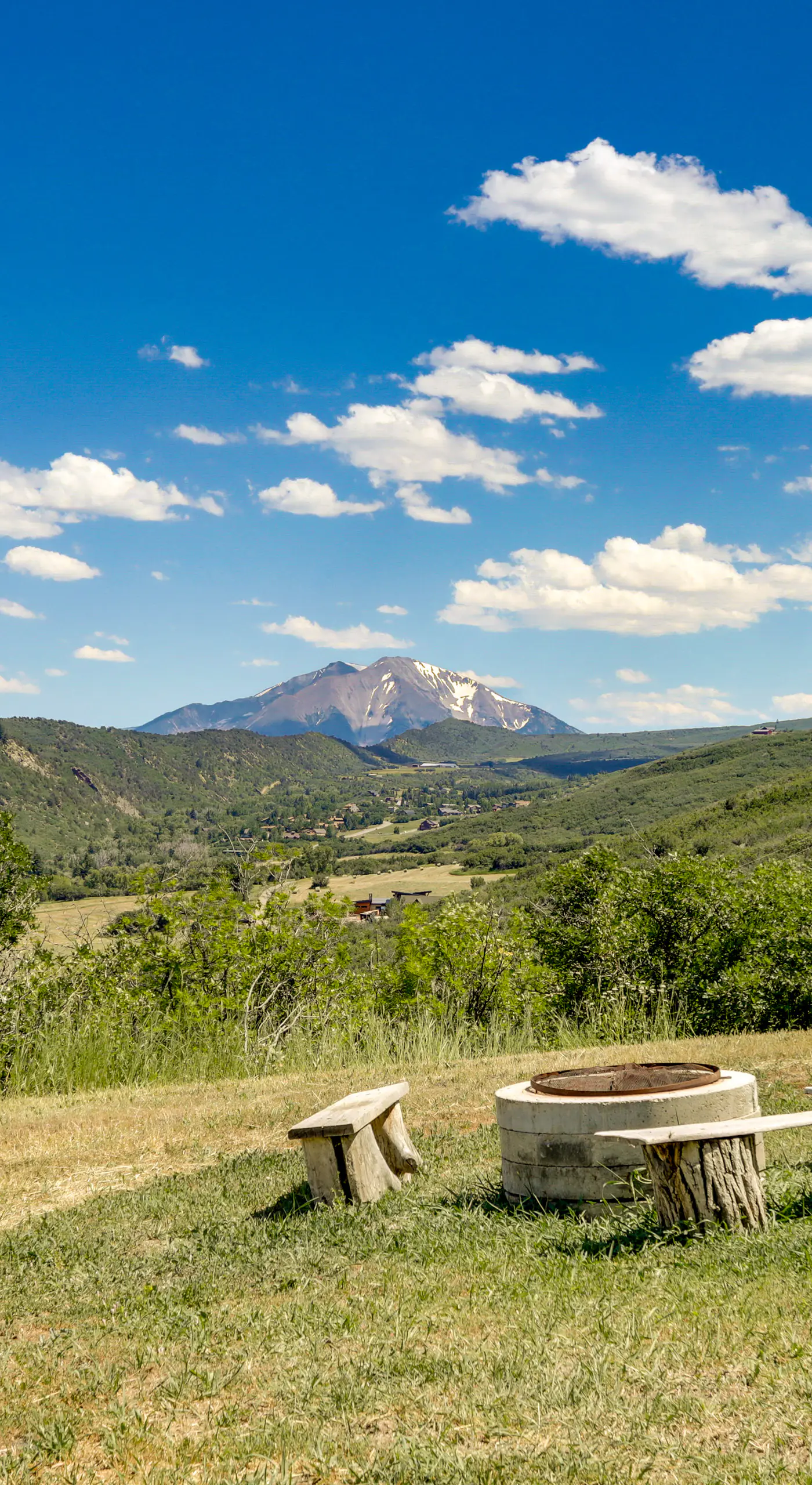 Scenic Mount Sopris View: Historic Alpine Cabin!