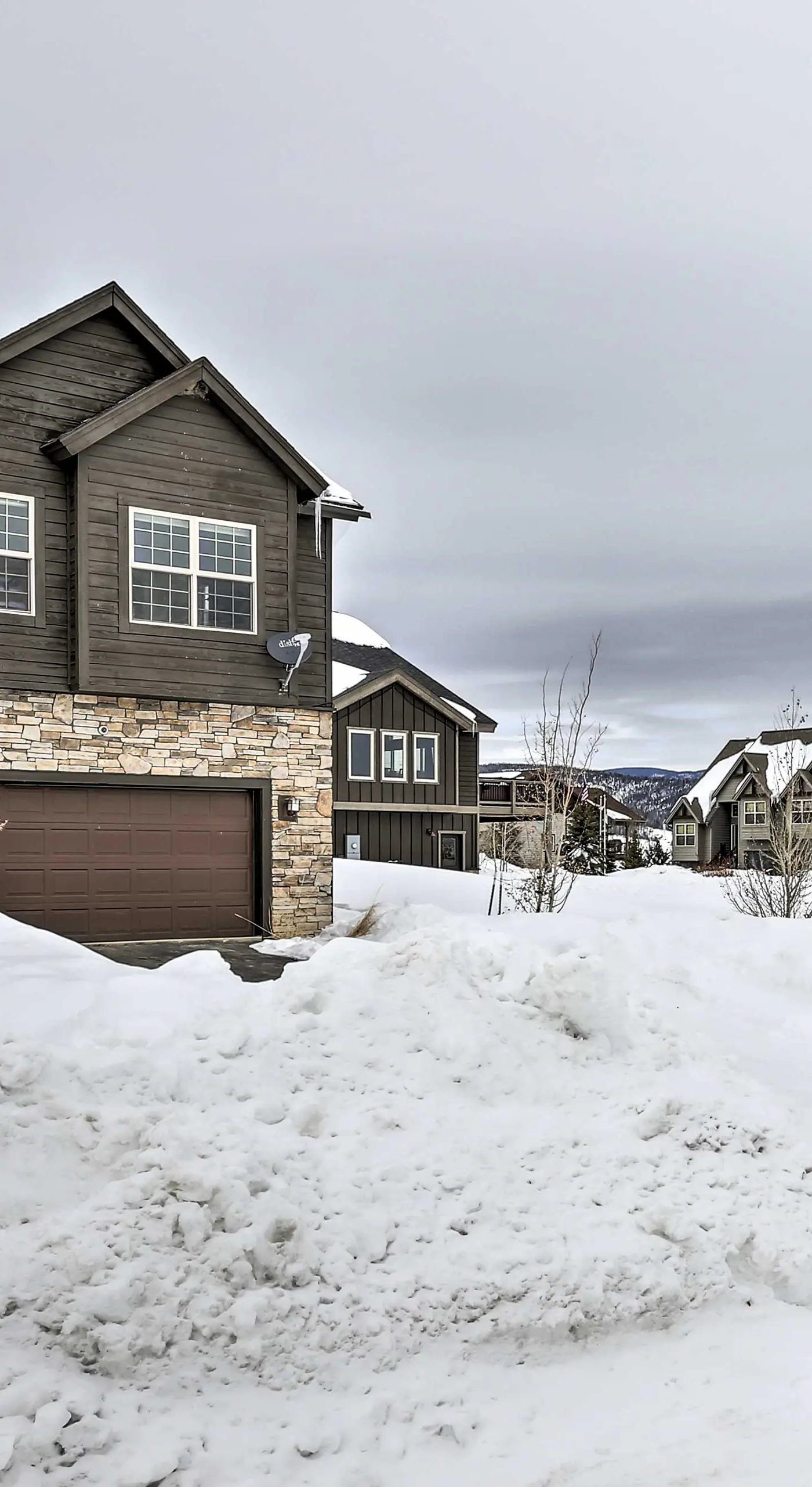 Luxe Rocky Mtn Retreat w/ Hot Tub - By Winter Park