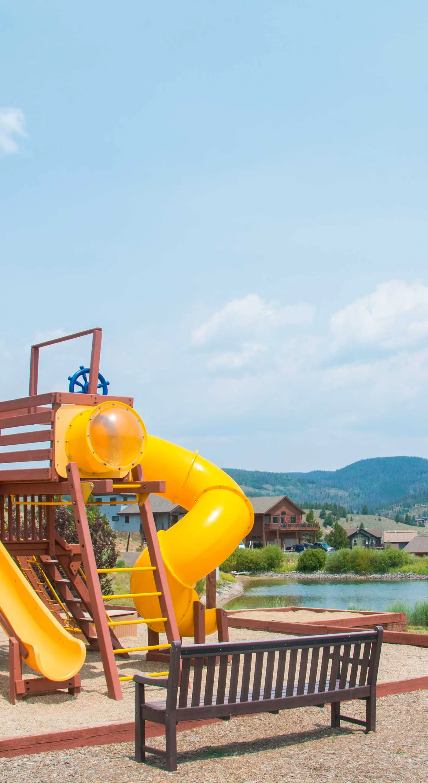 Luxe Rocky Mtn Retreat w/ Hot Tub - By Winter Park