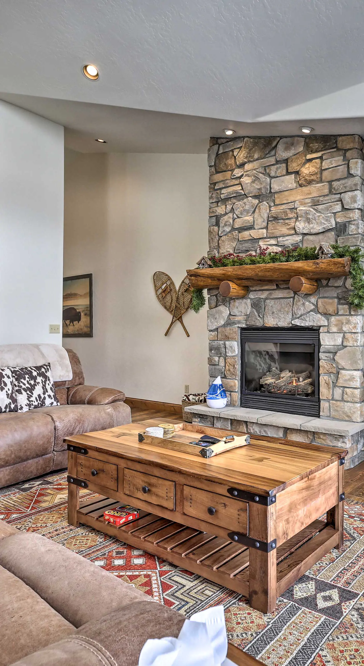 Luxe Rocky Mtn Retreat w/ Hot Tub - By Winter Park