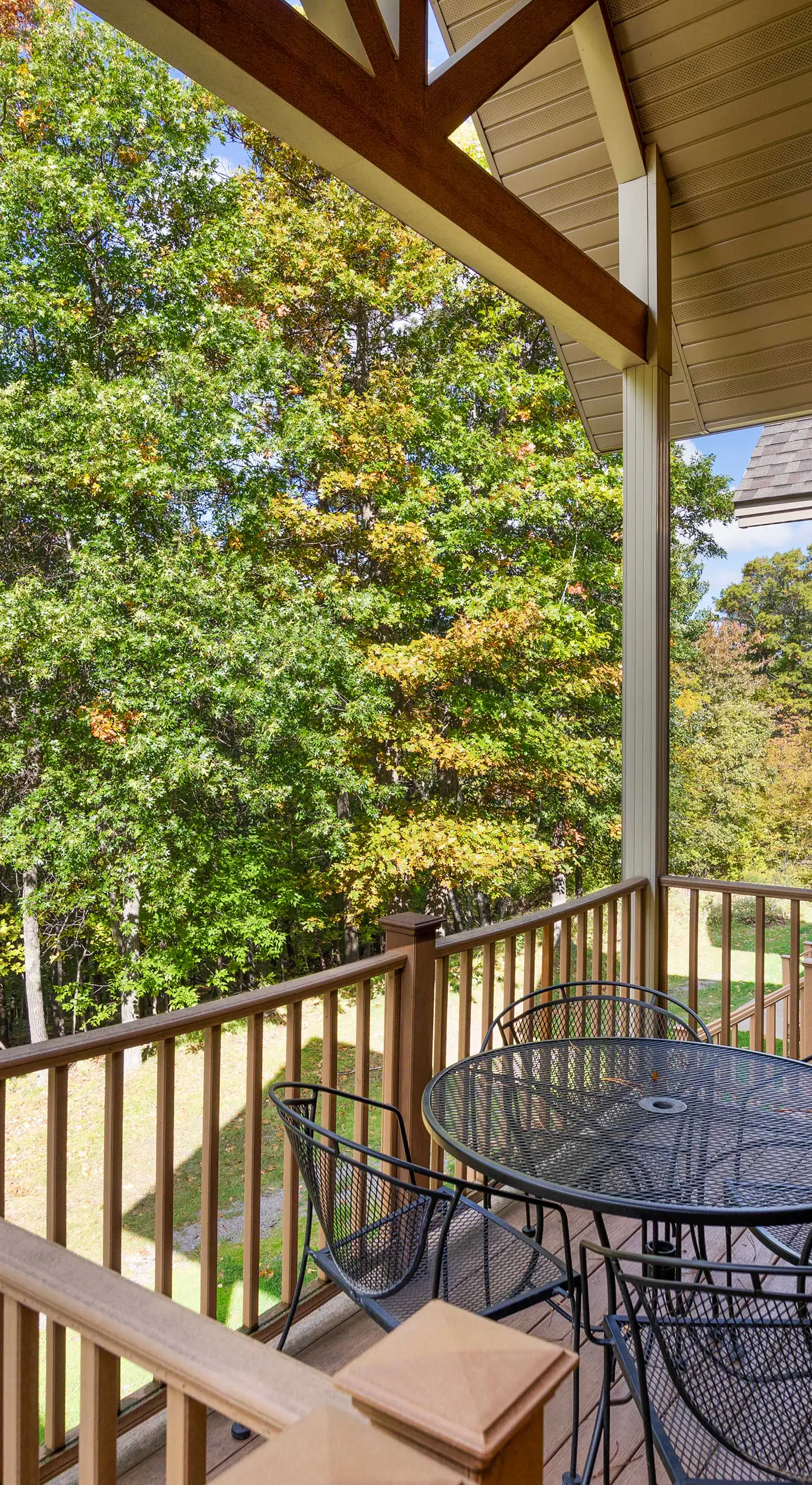 Gull Lake All-Season Getaway w/ Private Deck