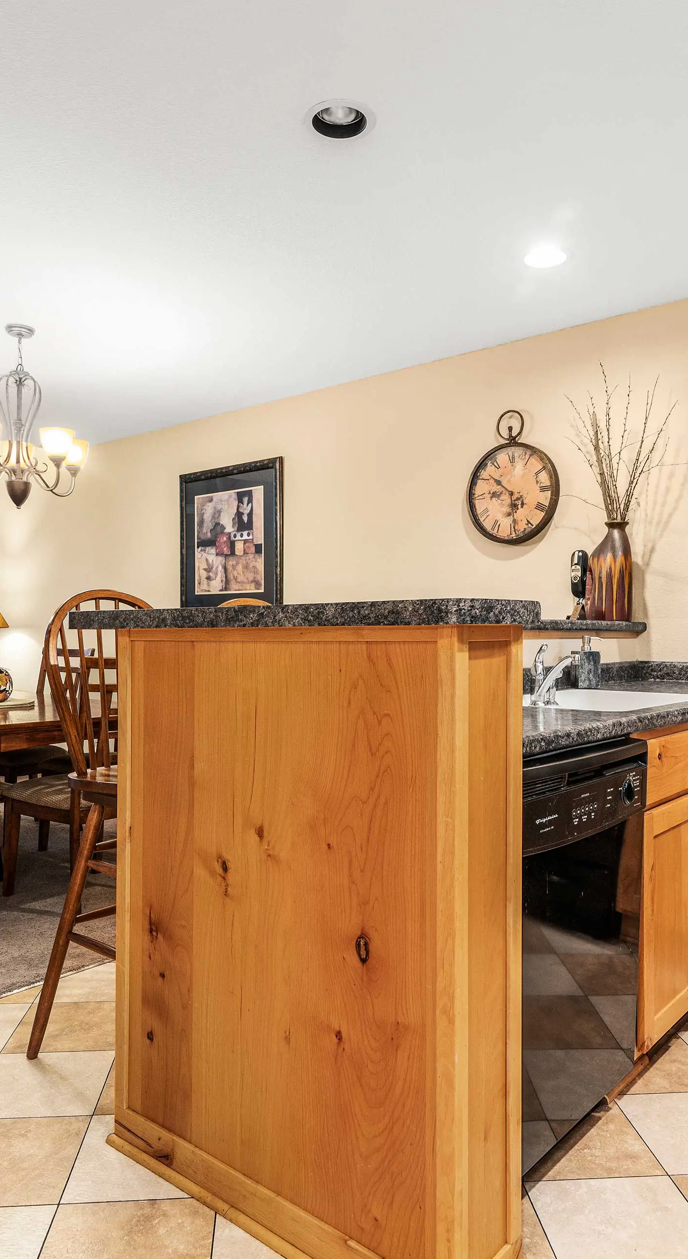 Gull Lake All-Season Getaway w/ Private Deck