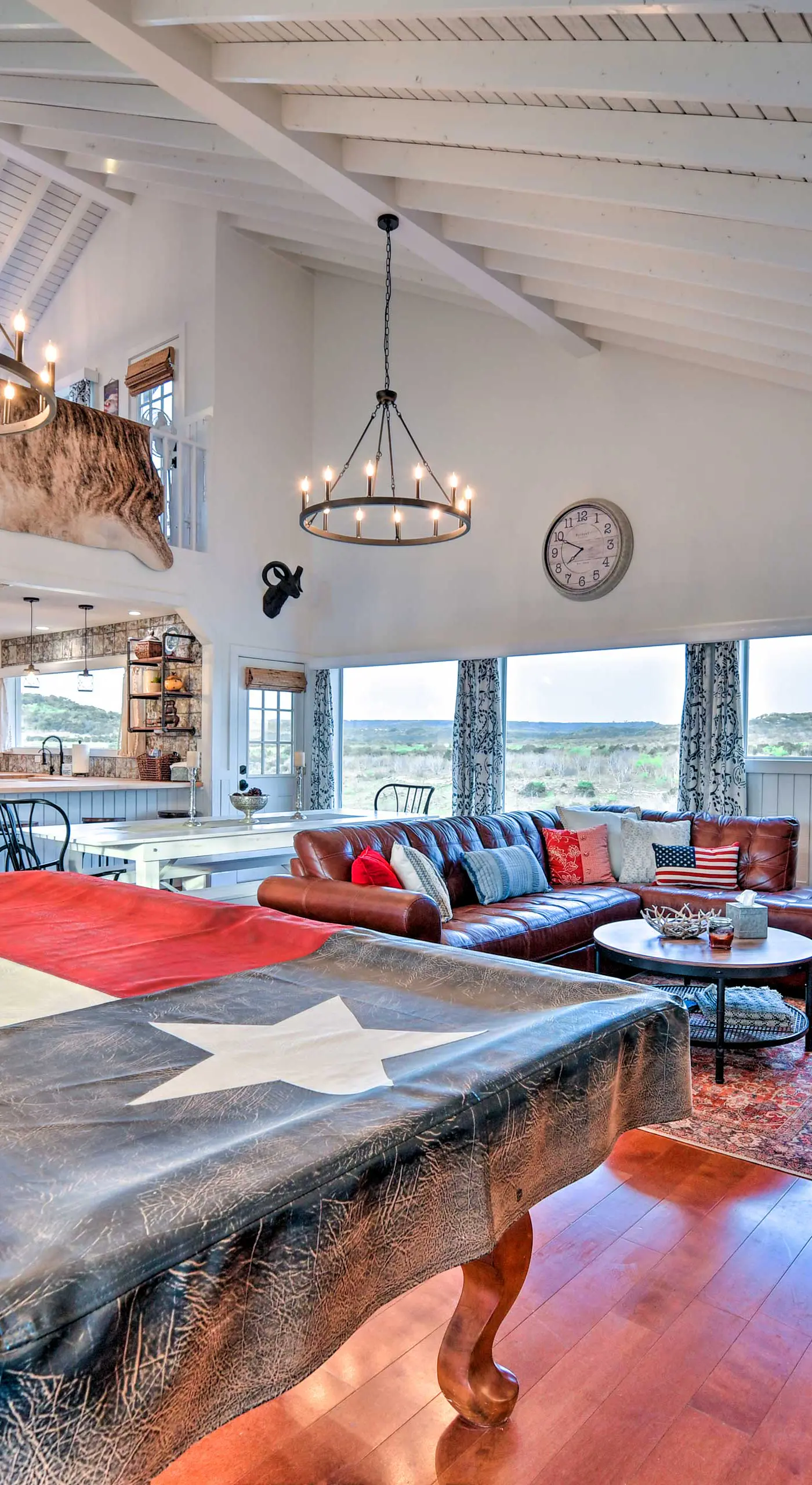 Spacious Getaway ~ 12 Acres, Views, & Hot Tub!