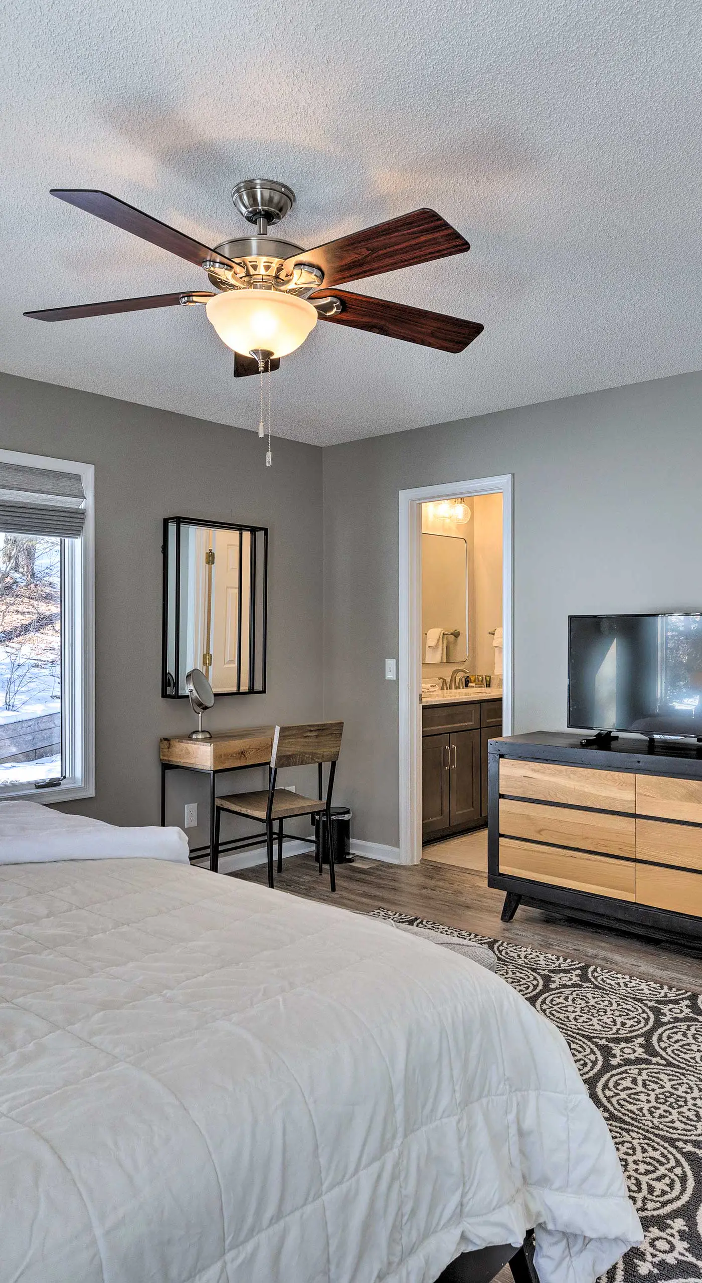 Massanutten Resort Home w/ Deck + Mountain Views!