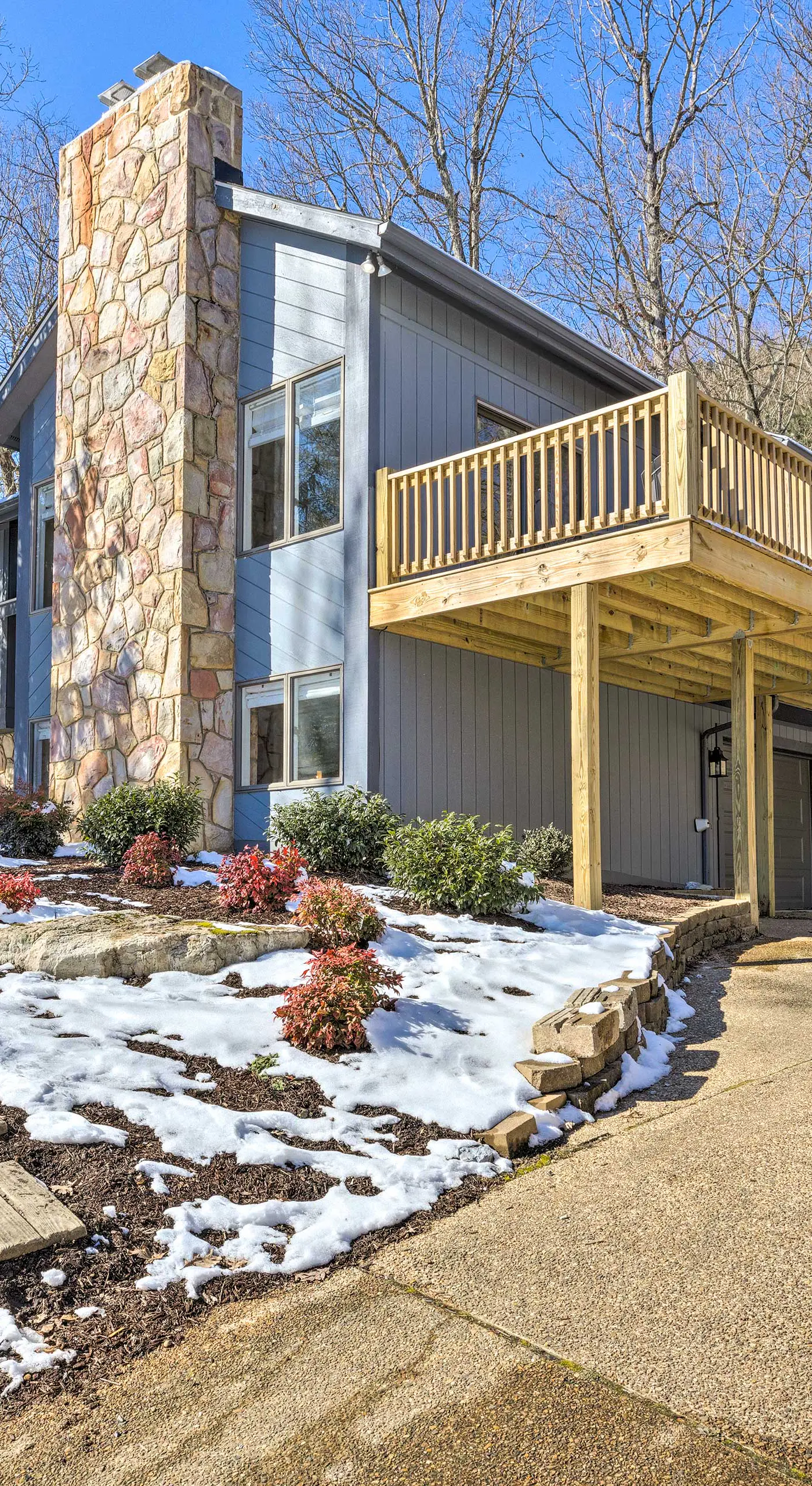 Massanutten Resort Home w/ Deck + Mountain Views!