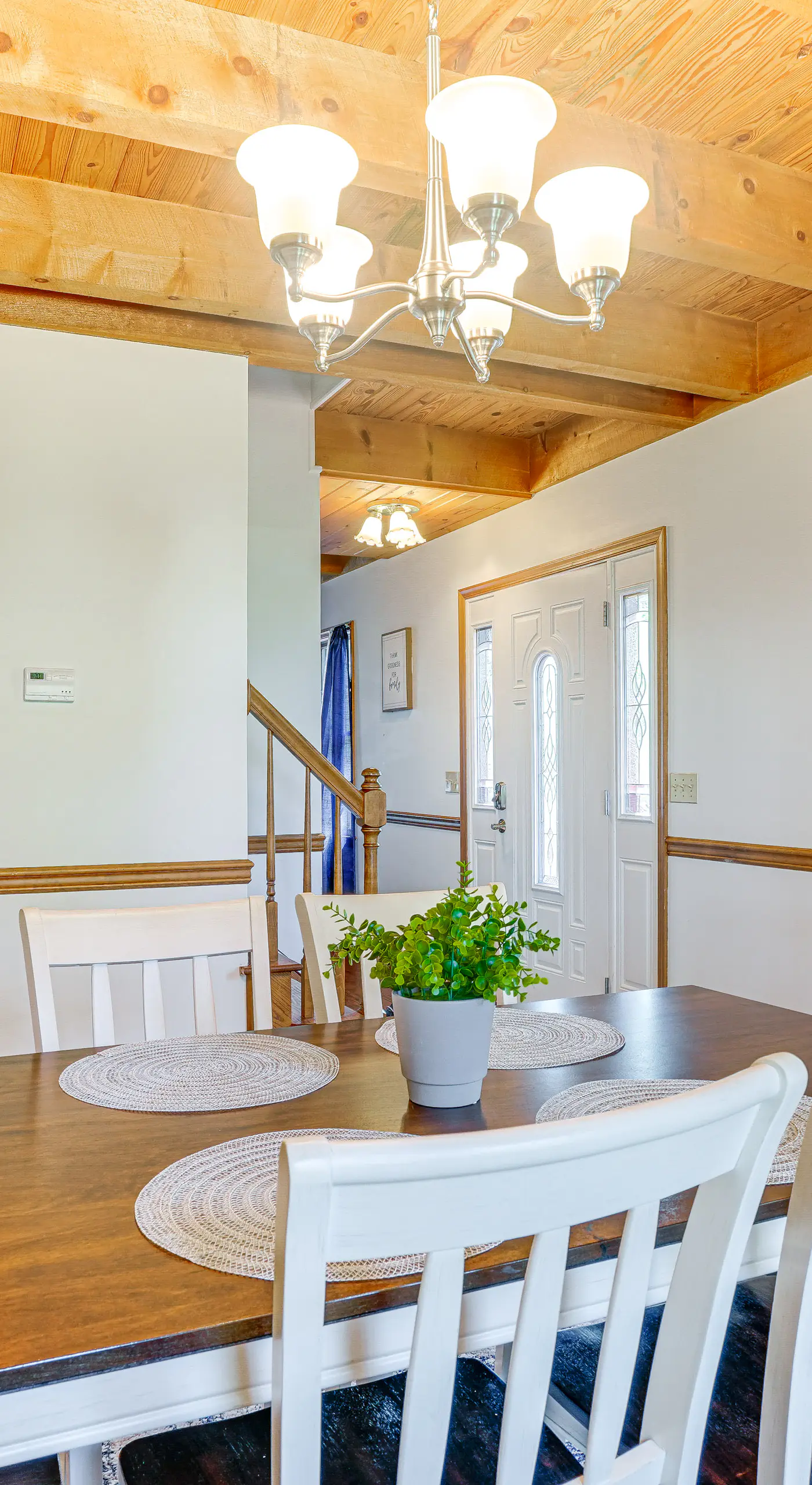 McGaheysville Home w/ Screened Porch & Gas Grill!