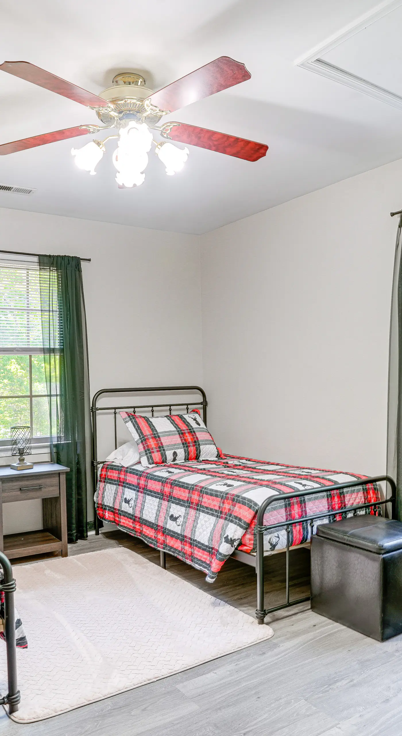 McGaheysville Home w/ Screened Porch & Gas Grill!