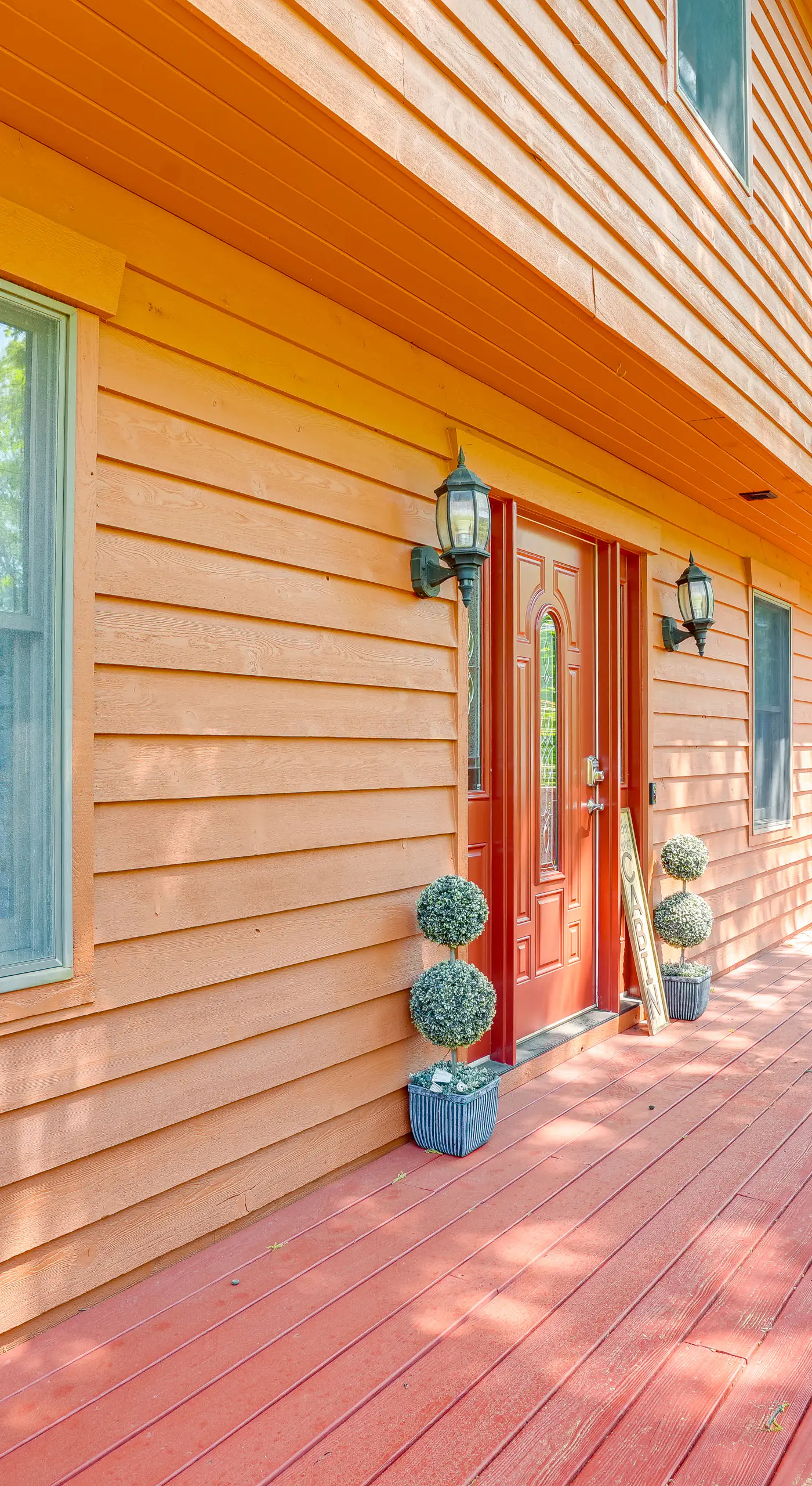McGaheysville Home w/ Screened Porch & Gas Grill!
