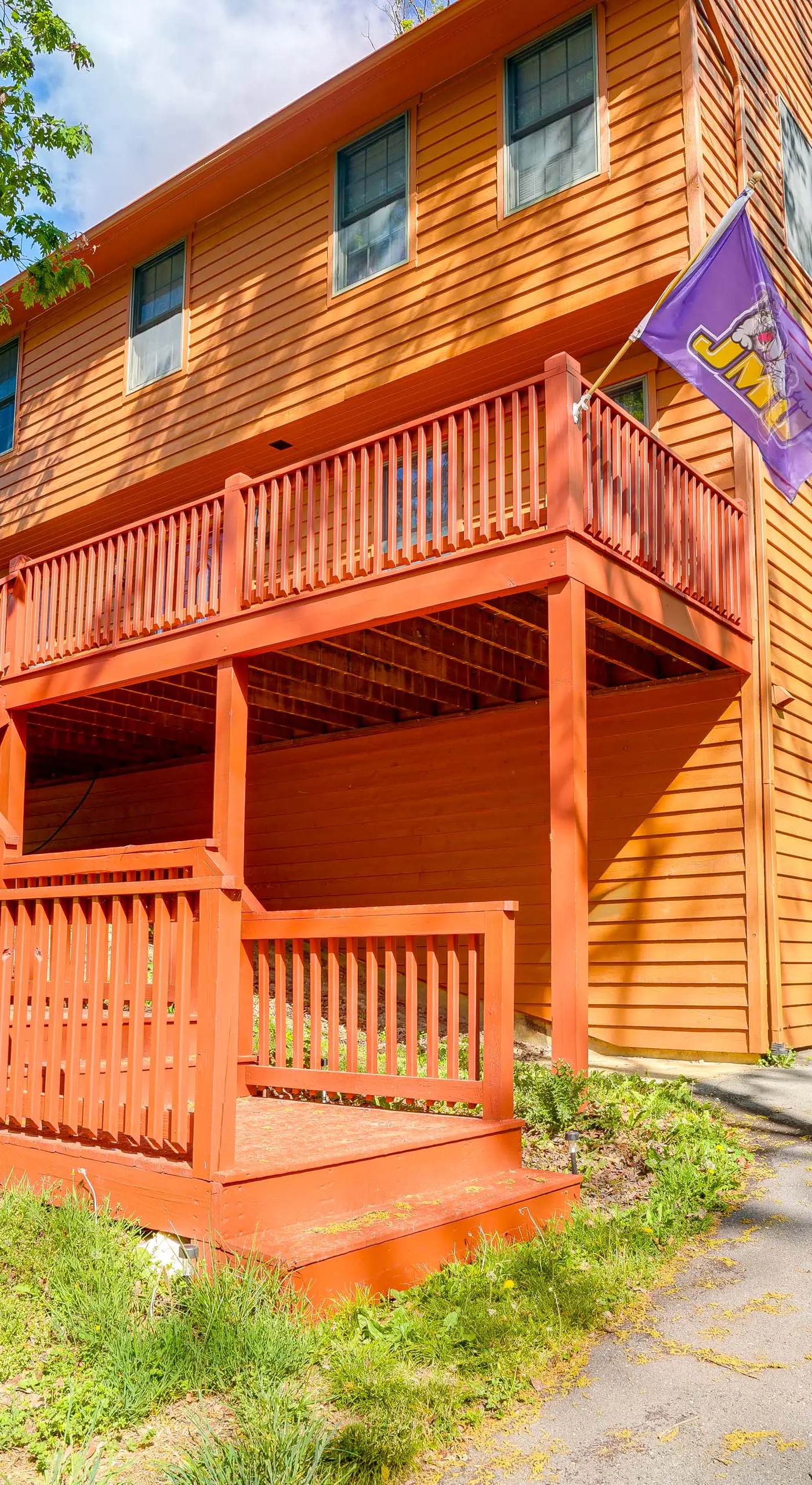 McGaheysville Home w/ Screened Porch & Gas Grill!