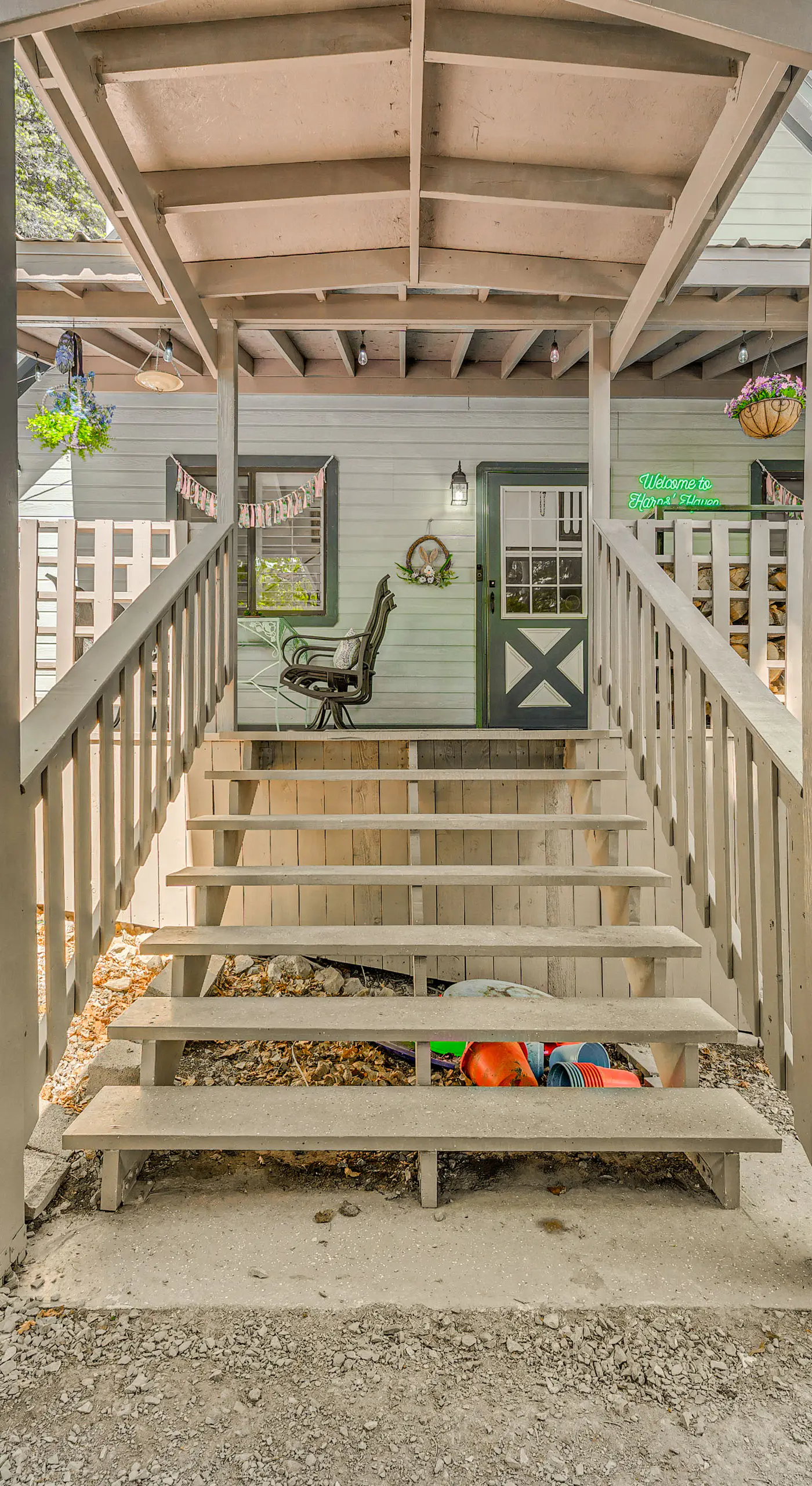 Quaint Cloudcroft Cabin w/ Stunning Forest Views!