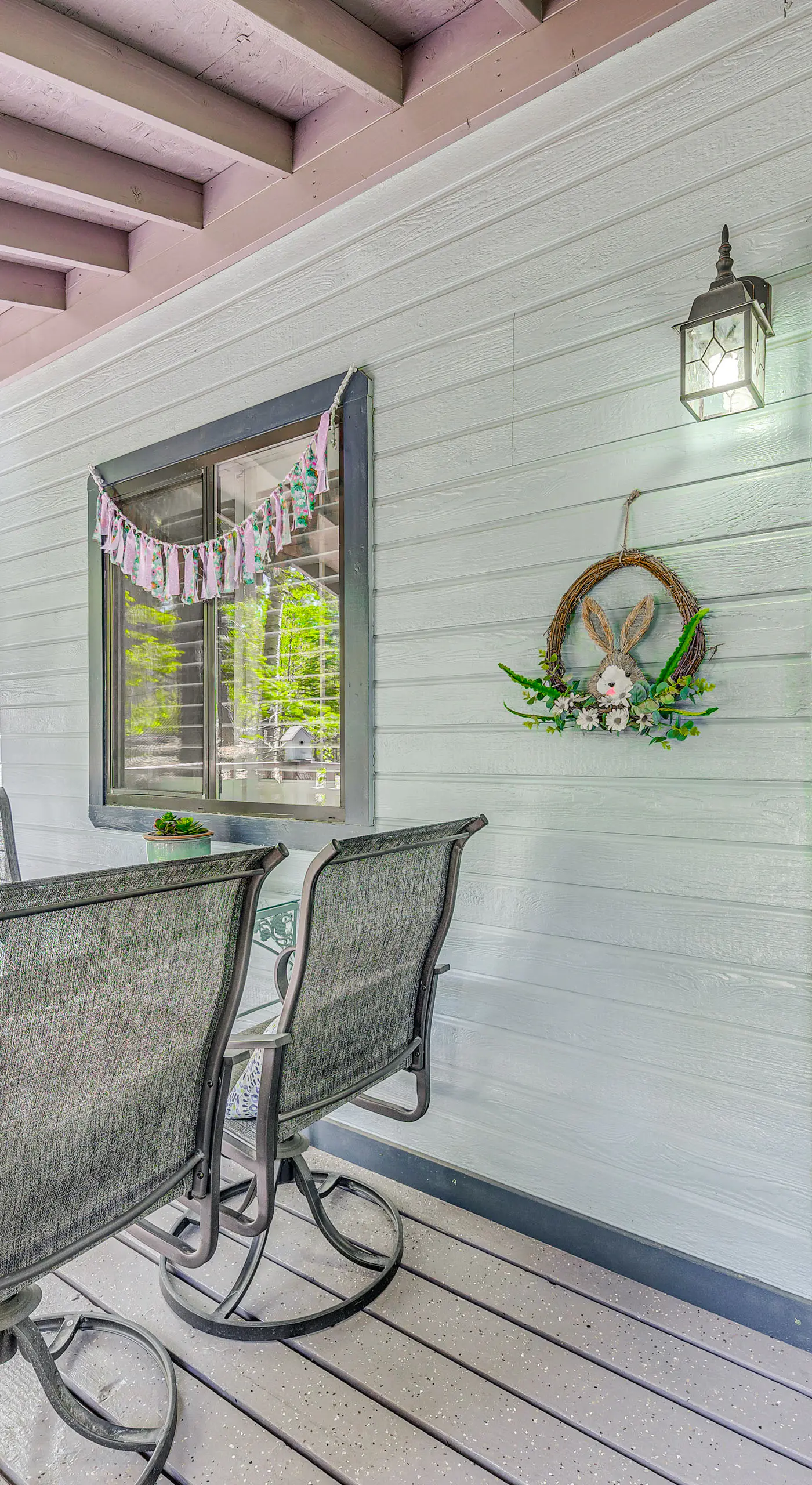 Quaint Cloudcroft Cabin w/ Stunning Forest Views!