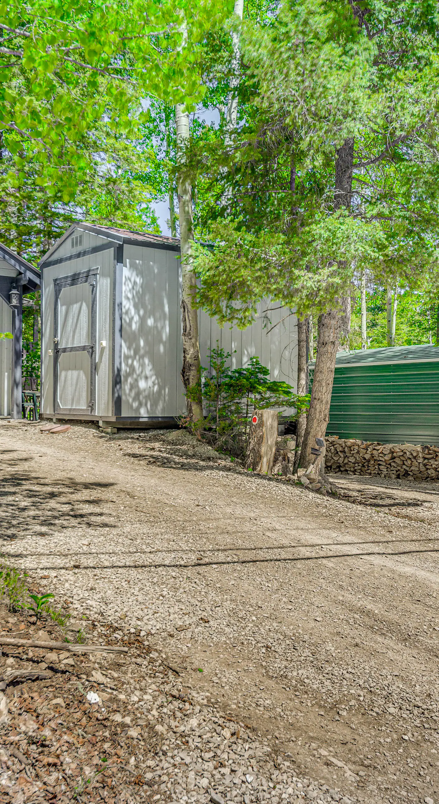 Quaint Cloudcroft Cabin w/ Stunning Forest Views!