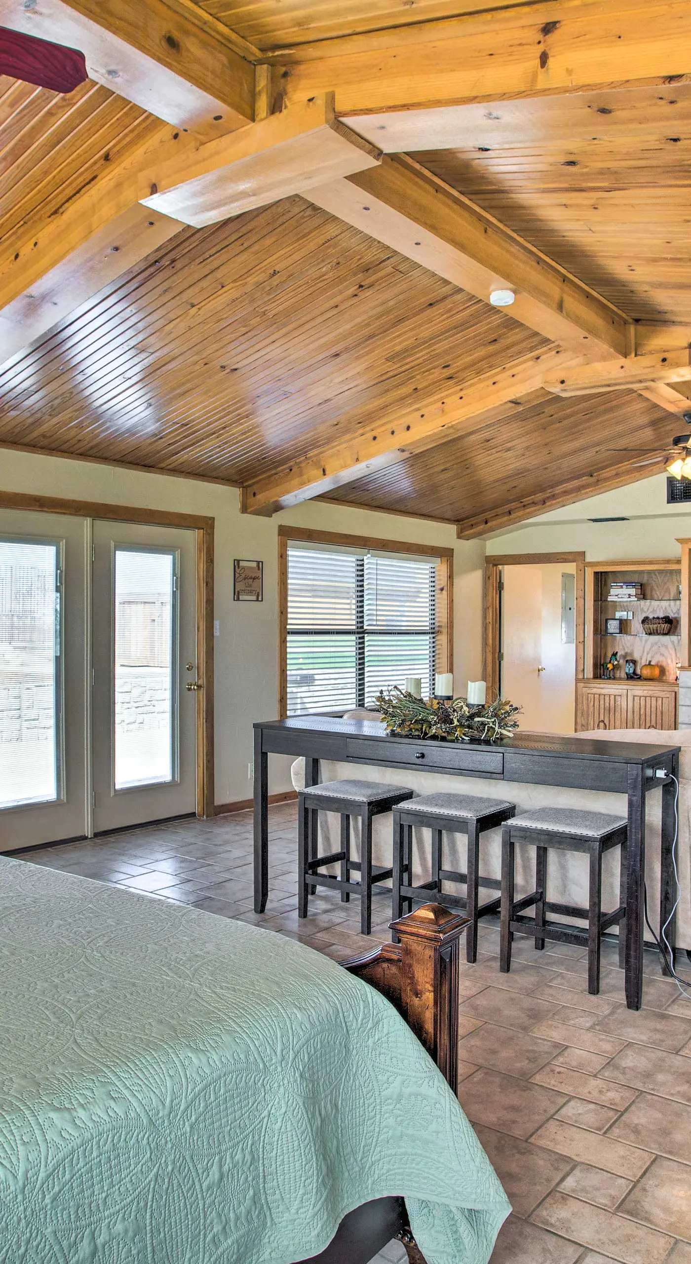 Pet-Friendly Efficiency Cottage w/ Pool!