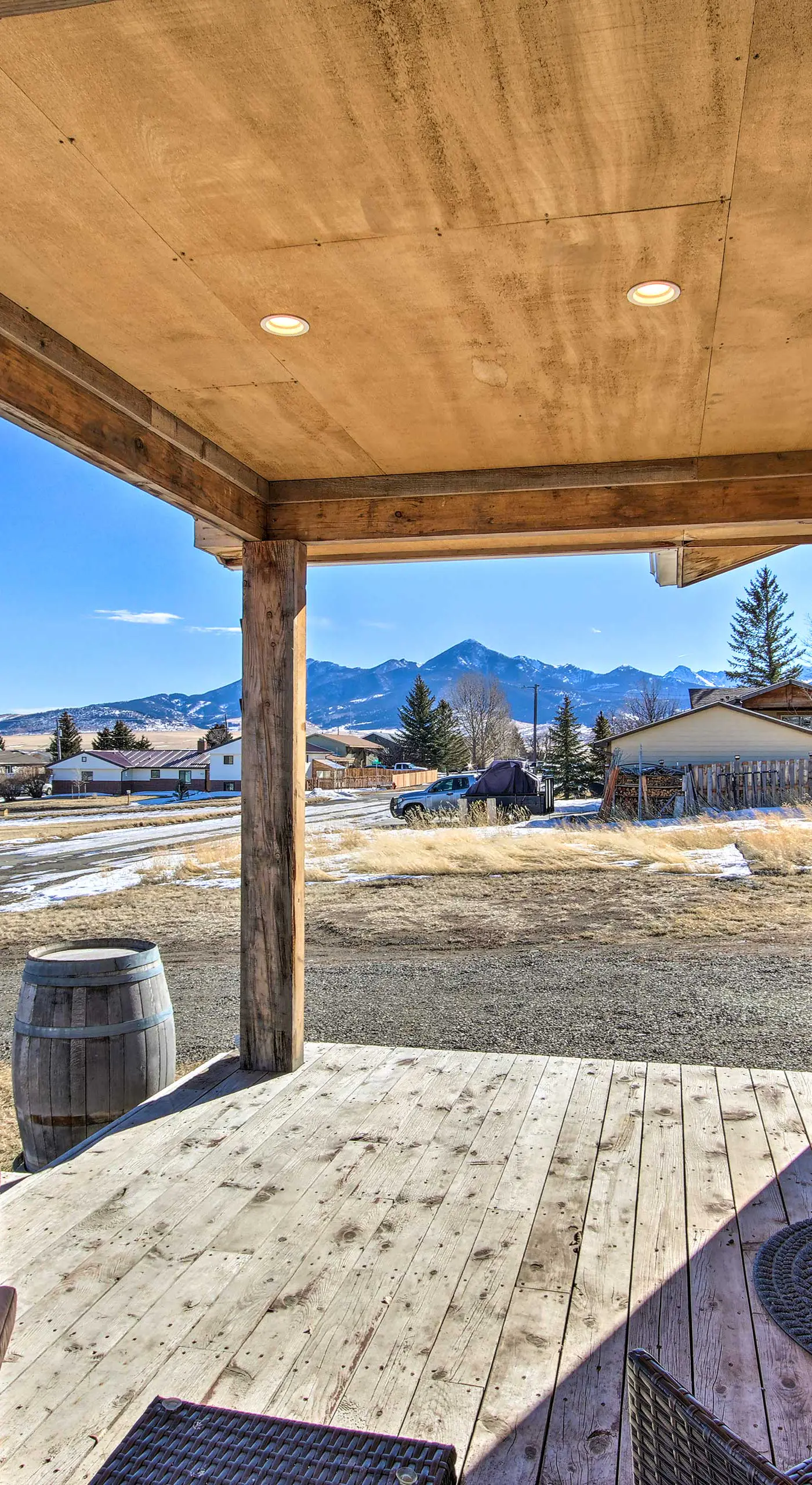 Livingston Home: Your Yellowstone Basecamp