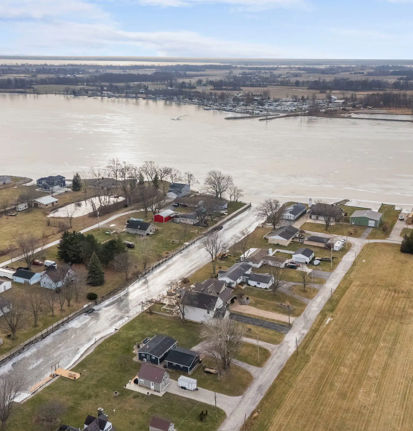 Hot Tub, Lake Access, & Dock: Port Clinton Retreat