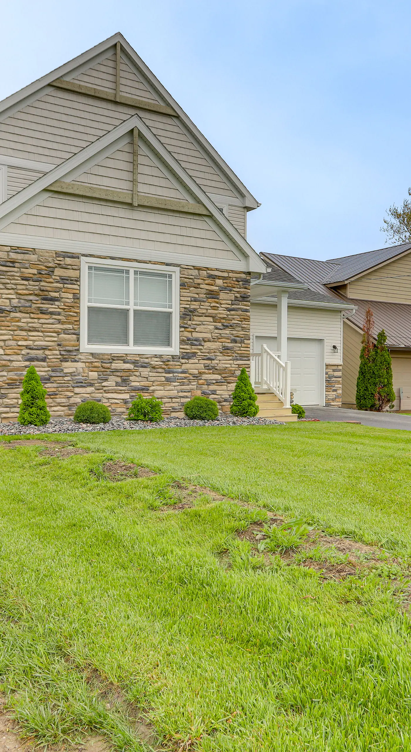 Hot Tub, Lake Access, & Dock: Port Clinton Retreat