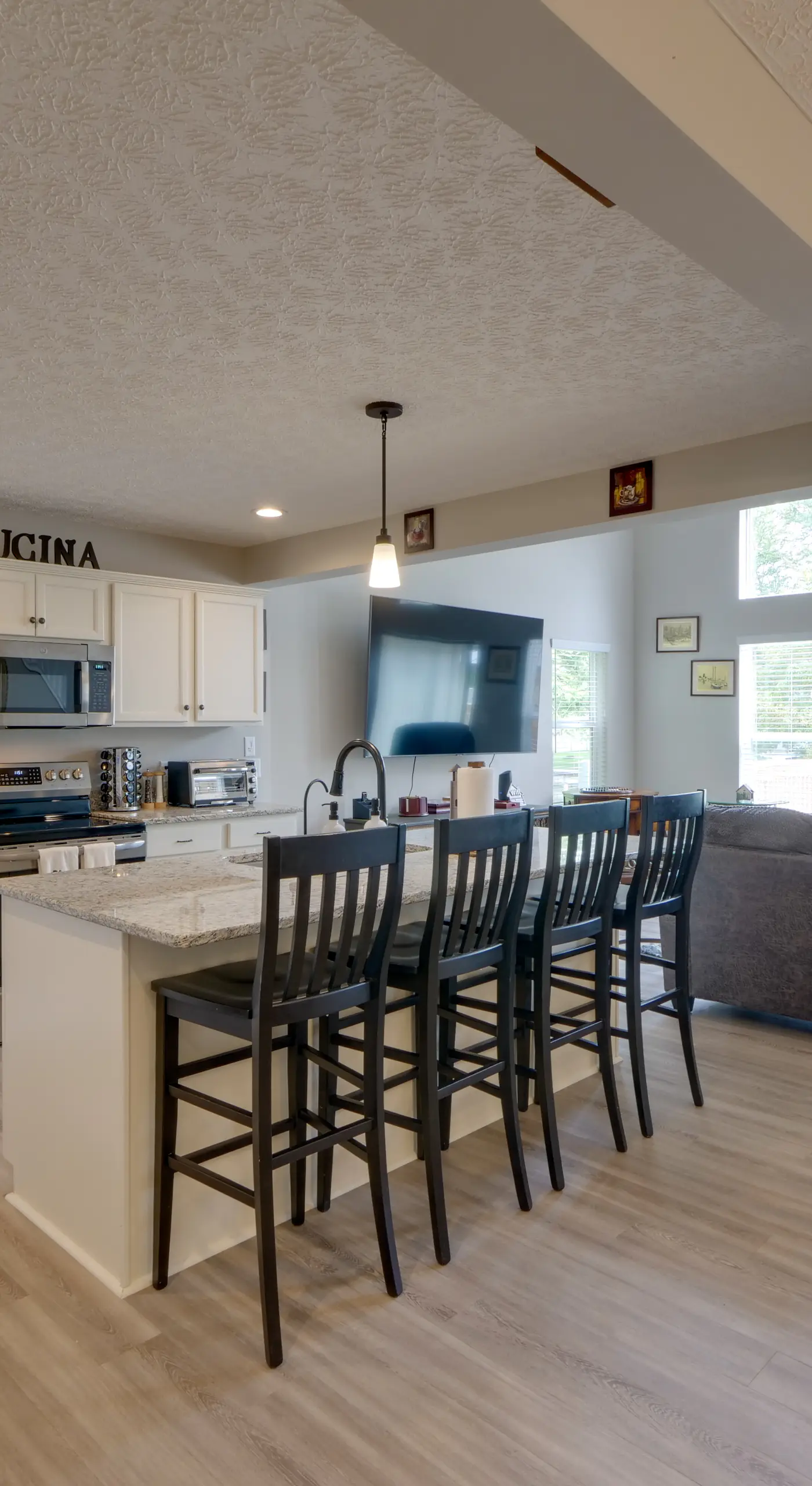 Hot Tub, Lake Access, & Dock: Port Clinton Retreat