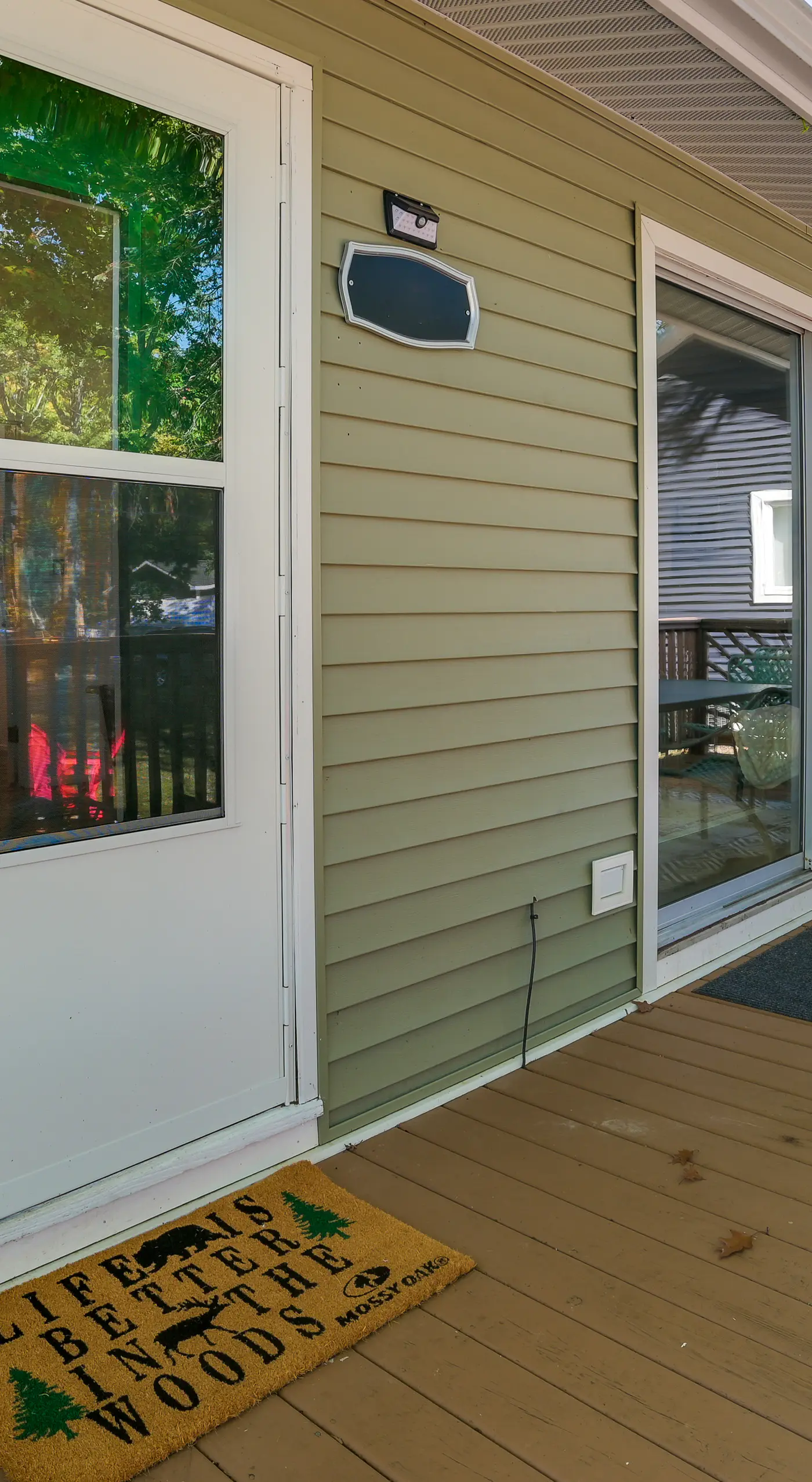 Higgins Lake Cottage w/ Private Fire Pit & Grill!