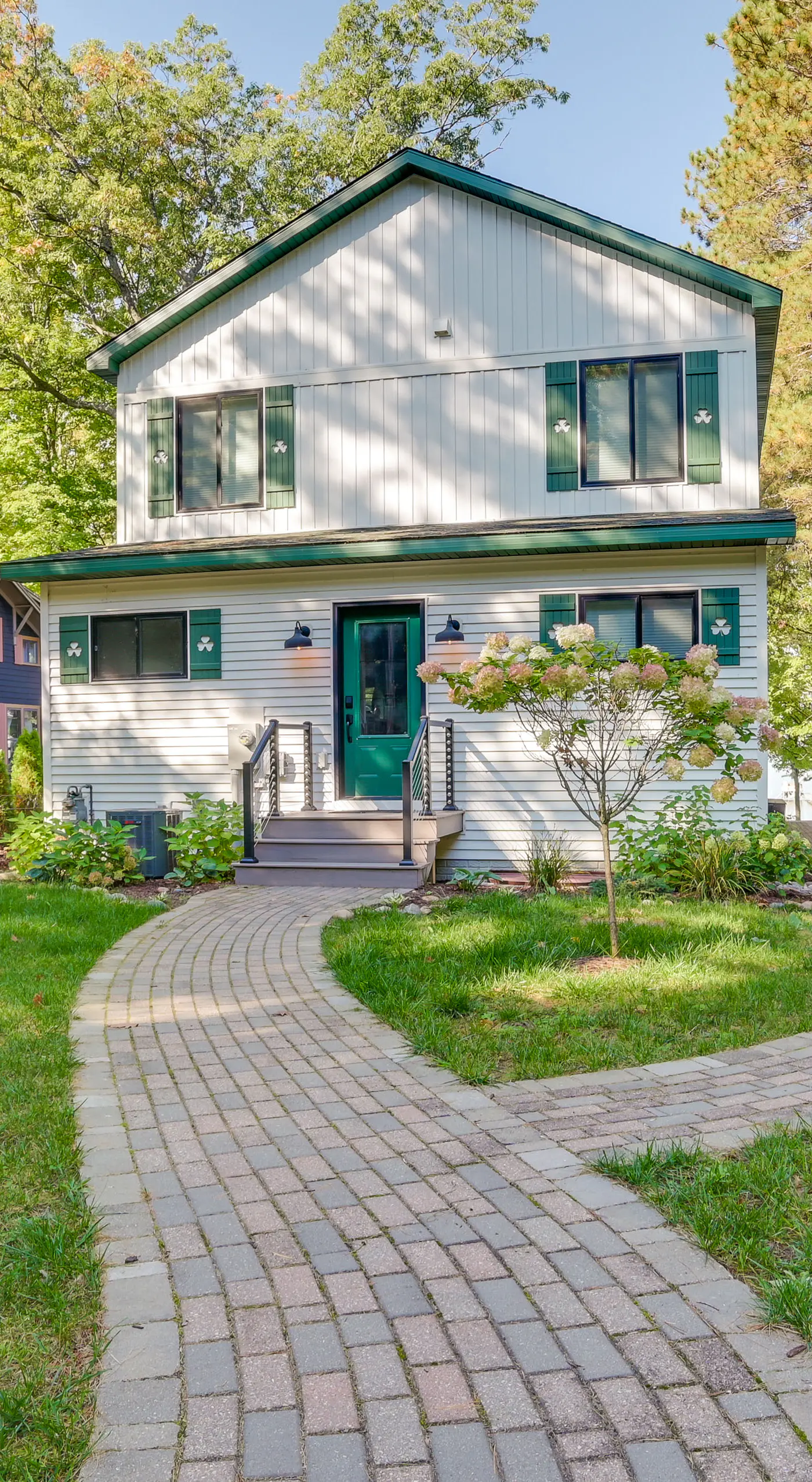 Higgins Lake Vacation Rental w/ Lake Views & Deck!