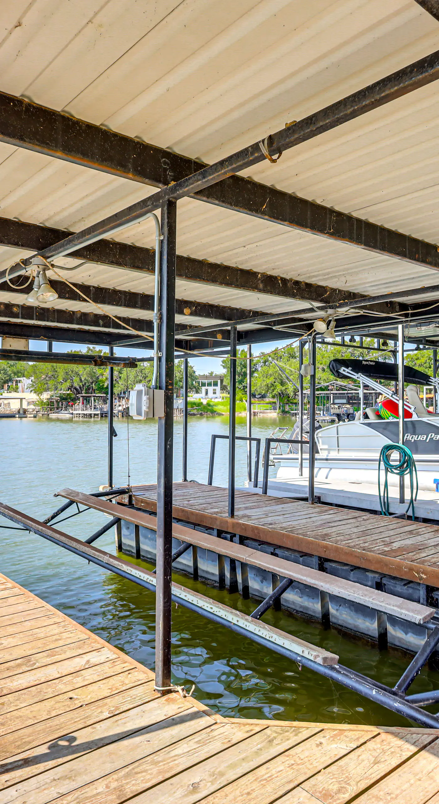 Lakefront Brownwood Home w/ Private Boat Dock