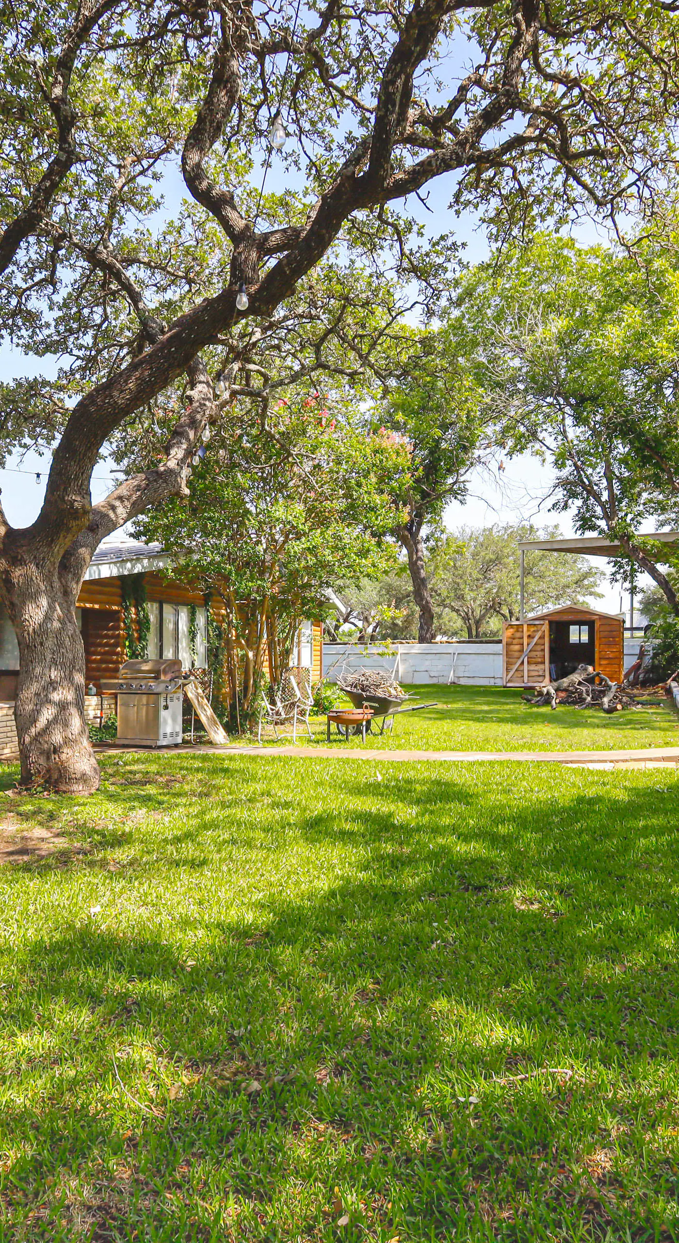 Lakefront Brownwood Home w/ Private Boat Dock