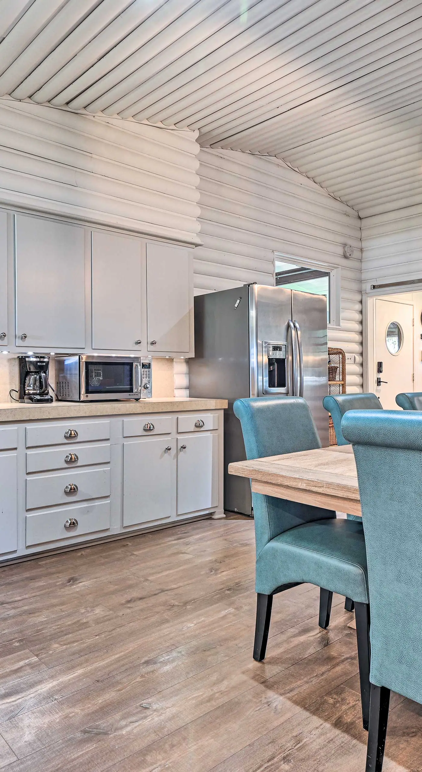 Lakefront Brownwood Home w/ Private Boat Dock
