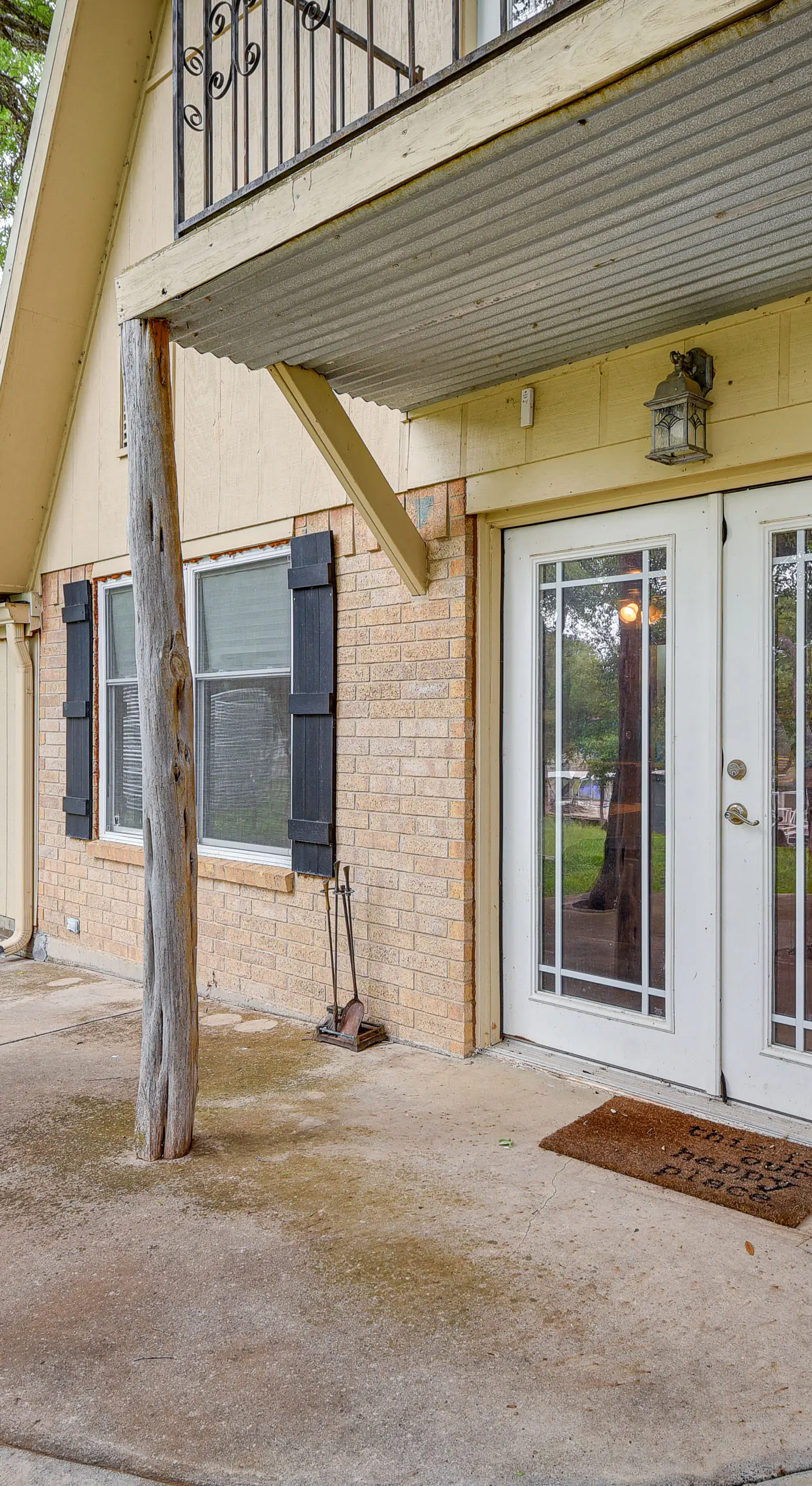 Lake Brownwood Home w/ Private Boat Dock!