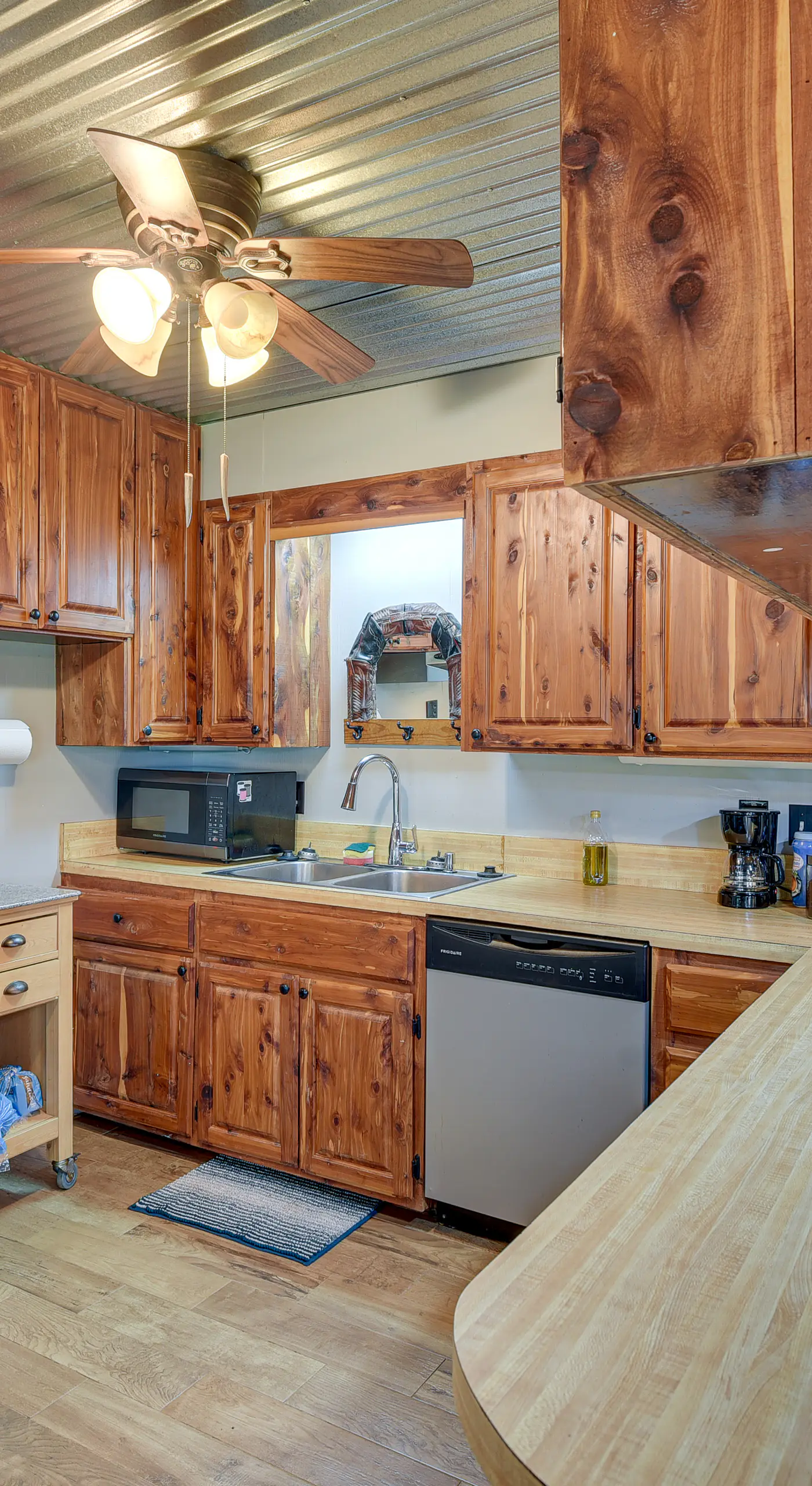Lake Brownwood Home w/ Private Boat Dock!