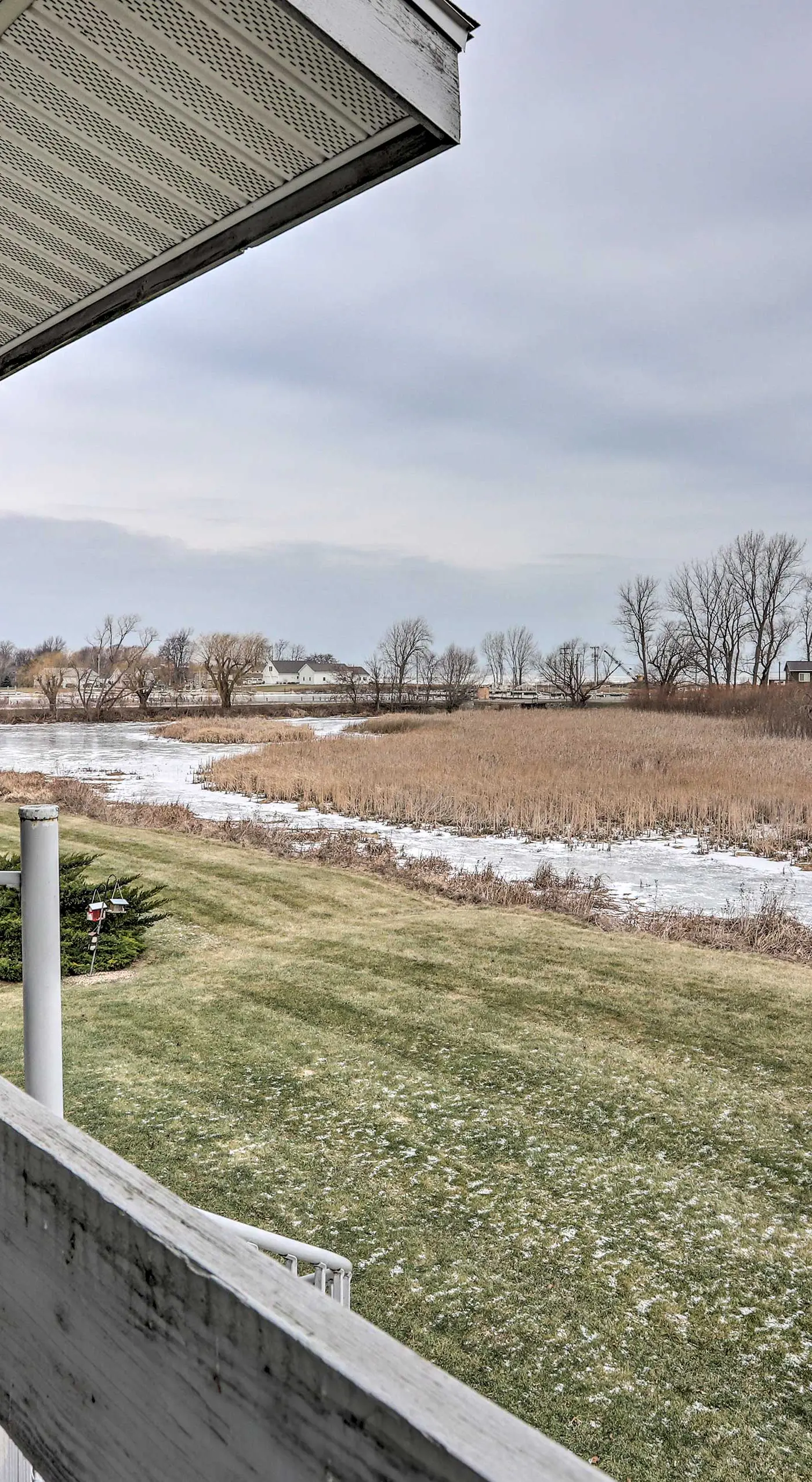 Condo w/ Balcony, Dock & Access to Lake Erie