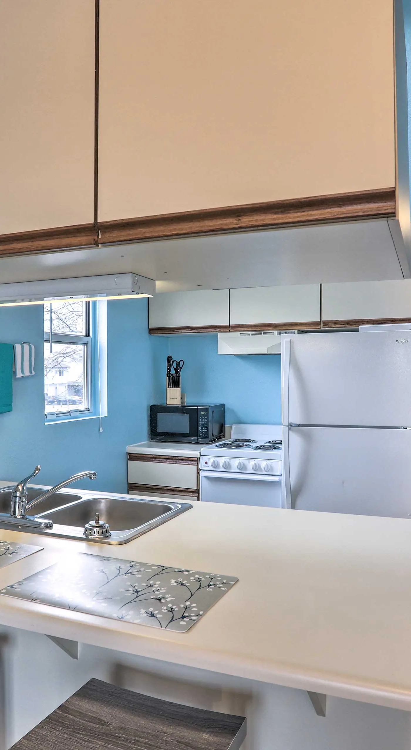 Condo w/ Balcony, Dock & Access to Lake Erie