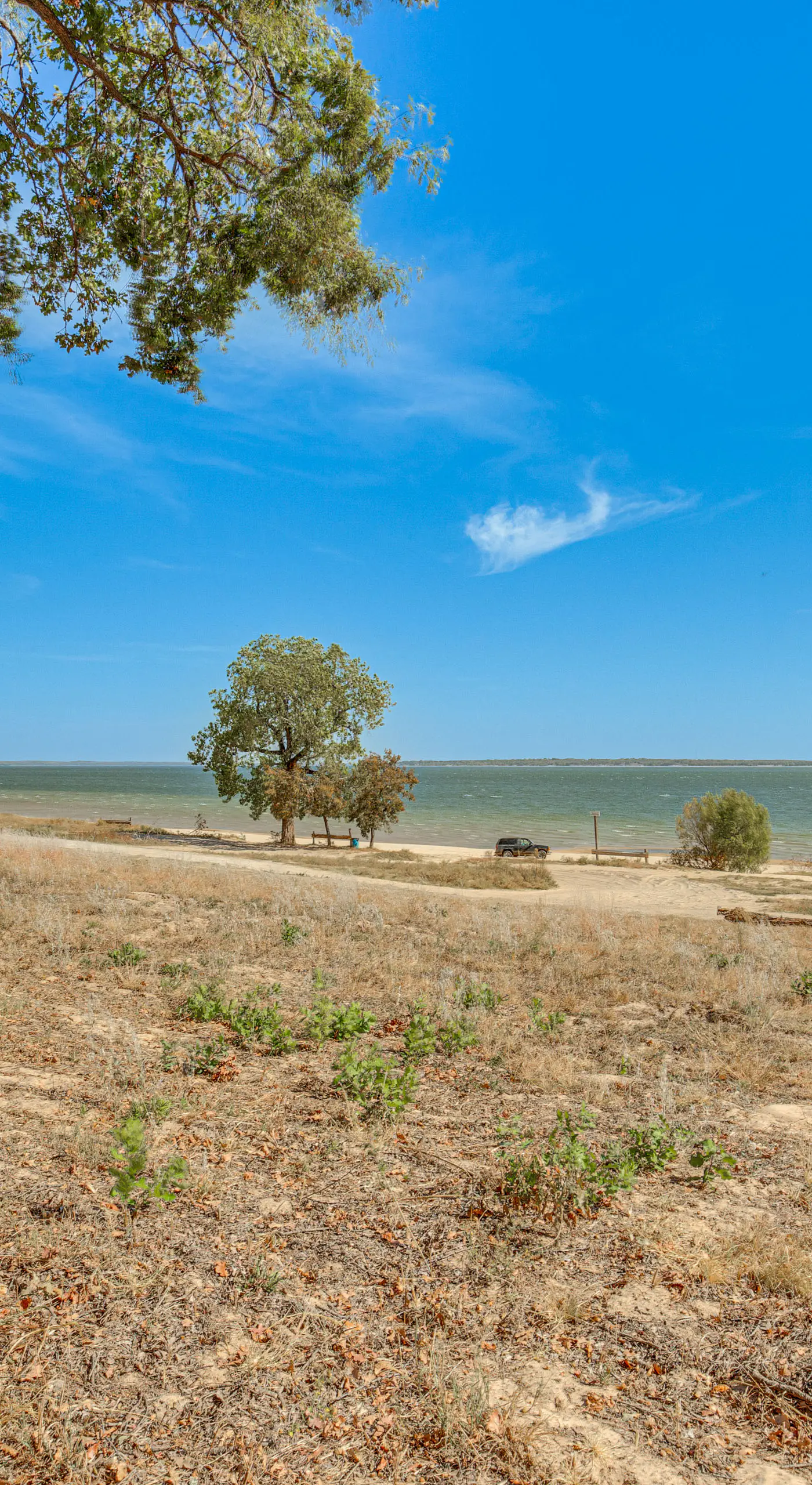 300 Feet to Lake Texoma: Modern Home w/ Deck!