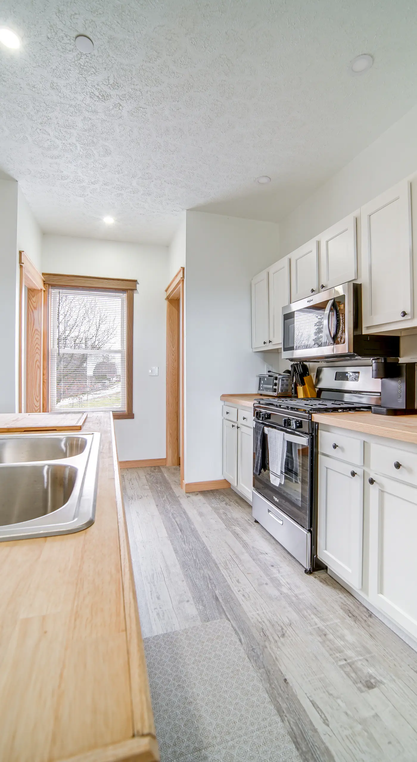 4 Mi to Lake Erie Access: Condo on the Greens