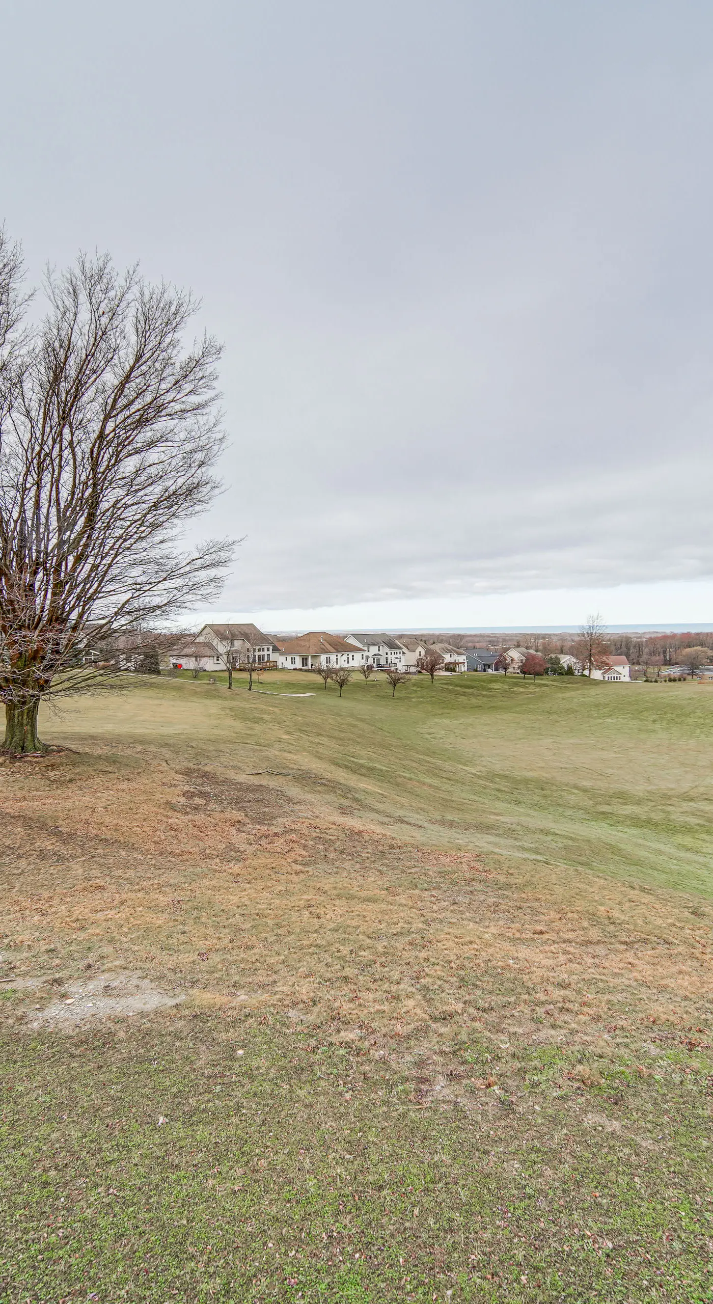 4 Mi to Lake Erie Access: Condo on the Greens